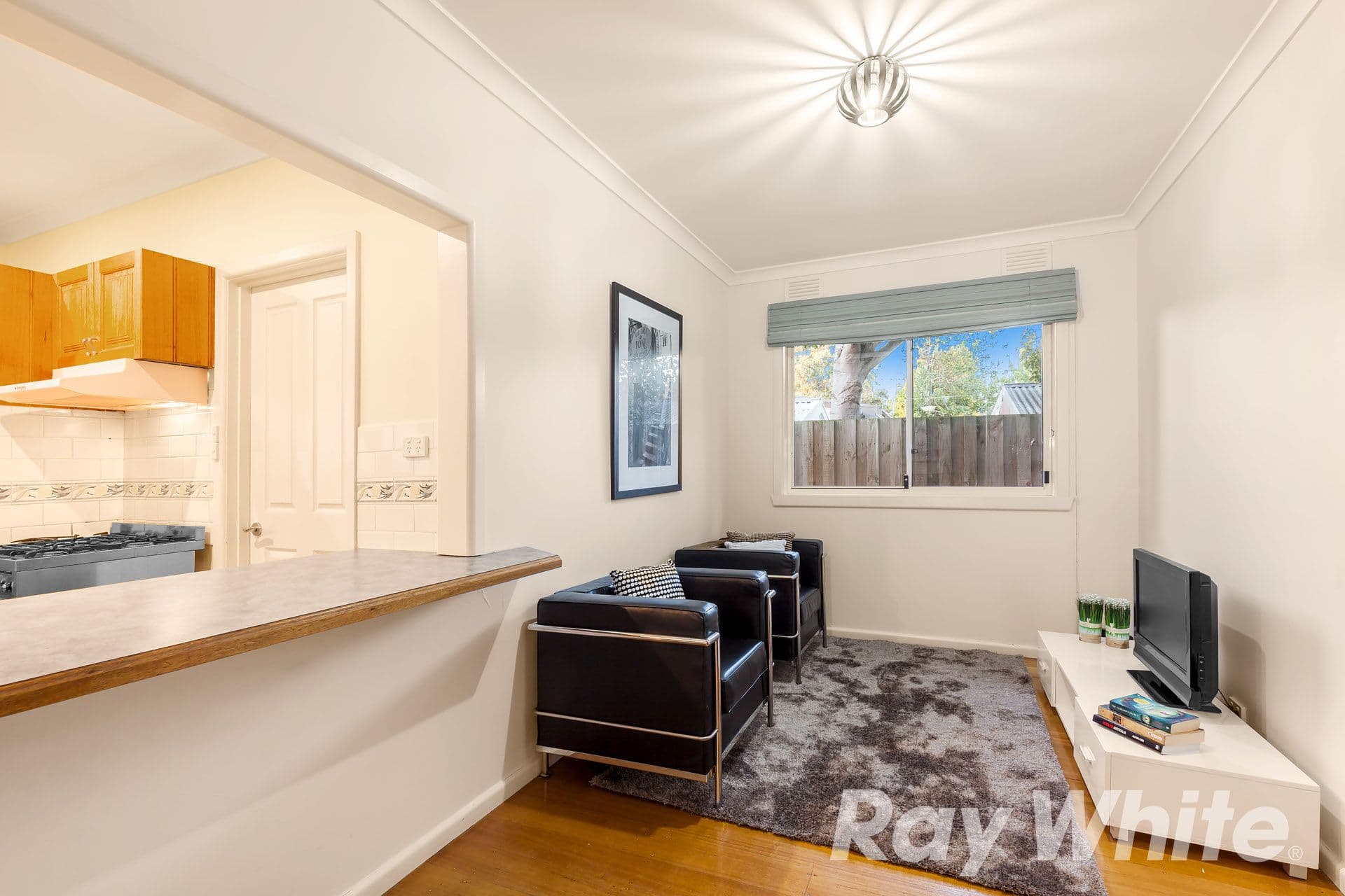 24 Longbrae Avenue, Forest Hill VIC 3131, Forest Hill - Thumbnail 4