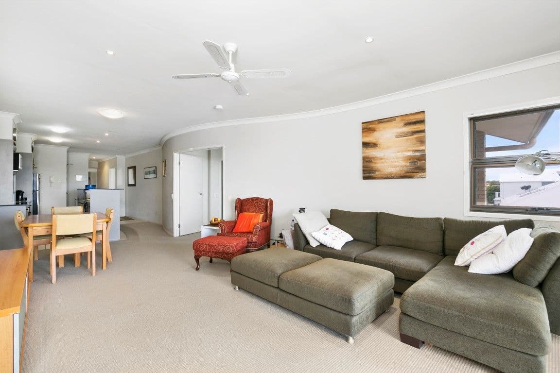 27 Ranier Crescent, Varsity Lakes QLD 4227, Varsity Lakes - Thumbnail 5