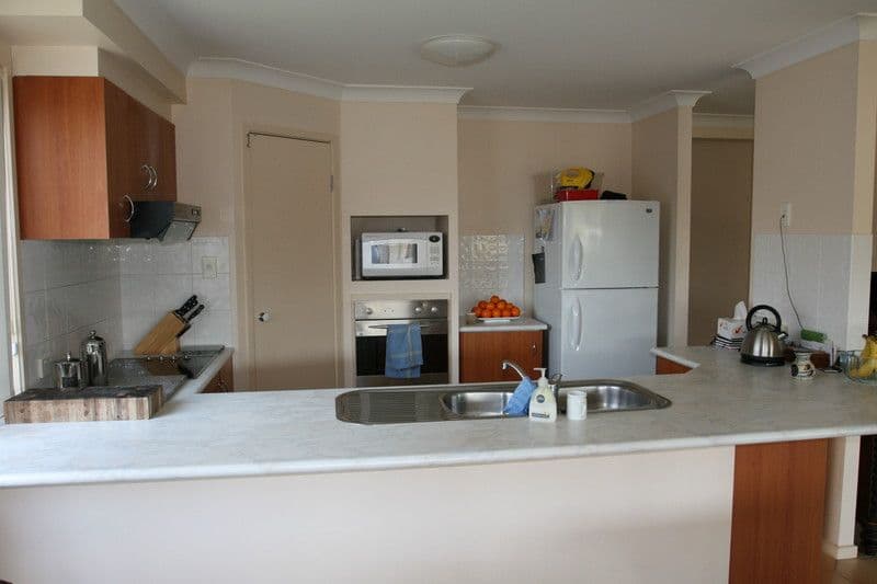 33 Bedivere Drive, ORMEAU QLD 4208, Ormeau - Thumbnail 5