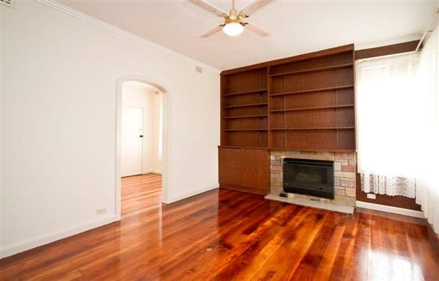 35 Griffiths Street, BELLFIELD VIC 3081, Bellfield - Thumbnail 2