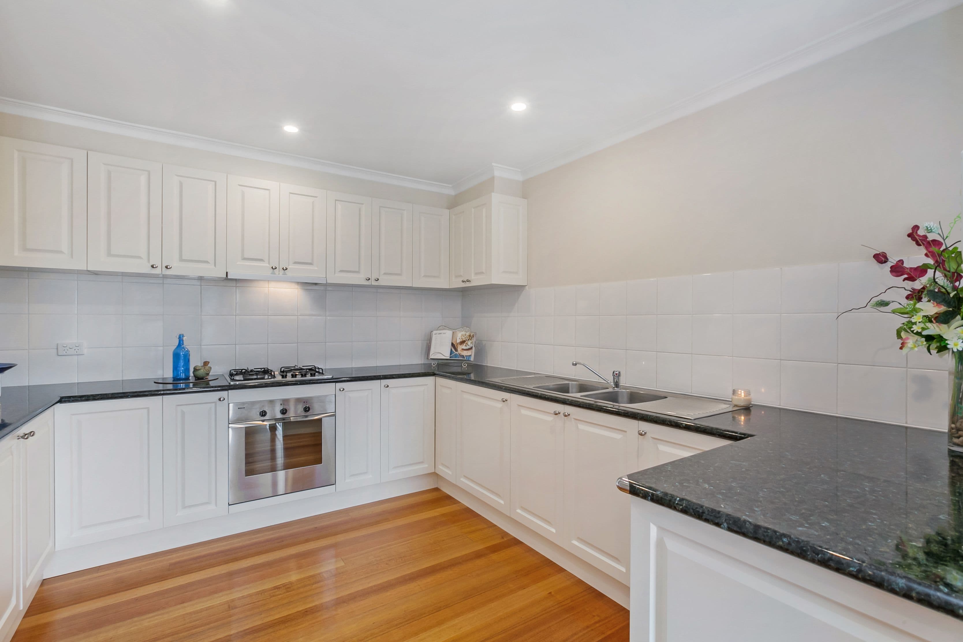 8 Jean Street, Reservoir VIC 3073, Reservoir - Thumbnail 4