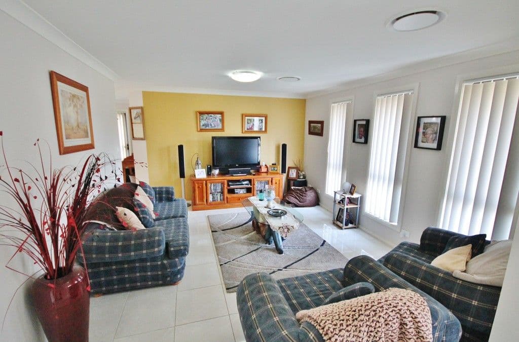 56 Binalong Street, Young NSW 2594, Young - Thumbnail 2