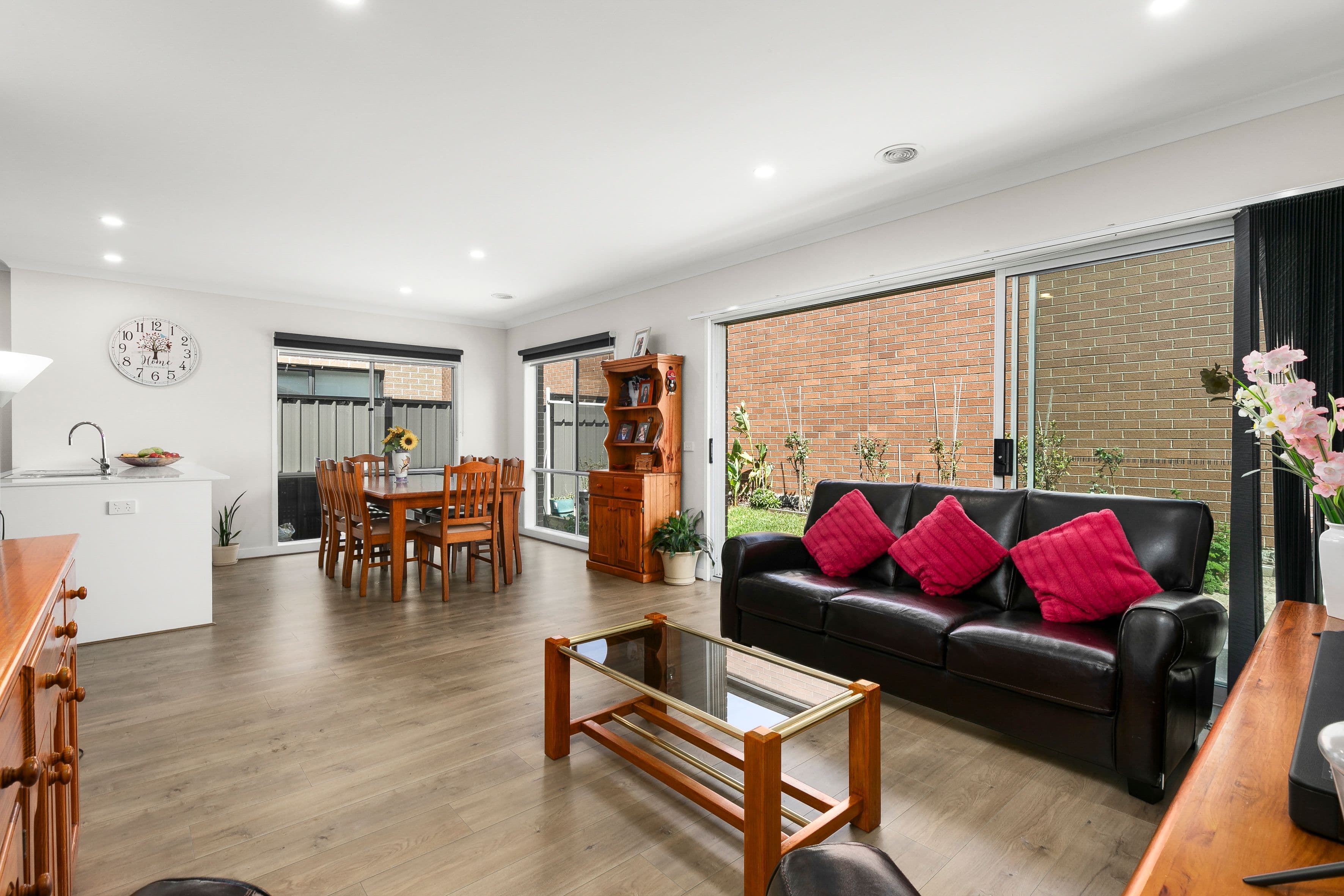 10 Bowenia Avenue, Craigieburn VIC 3064, Craigieburn - Thumbnail 3