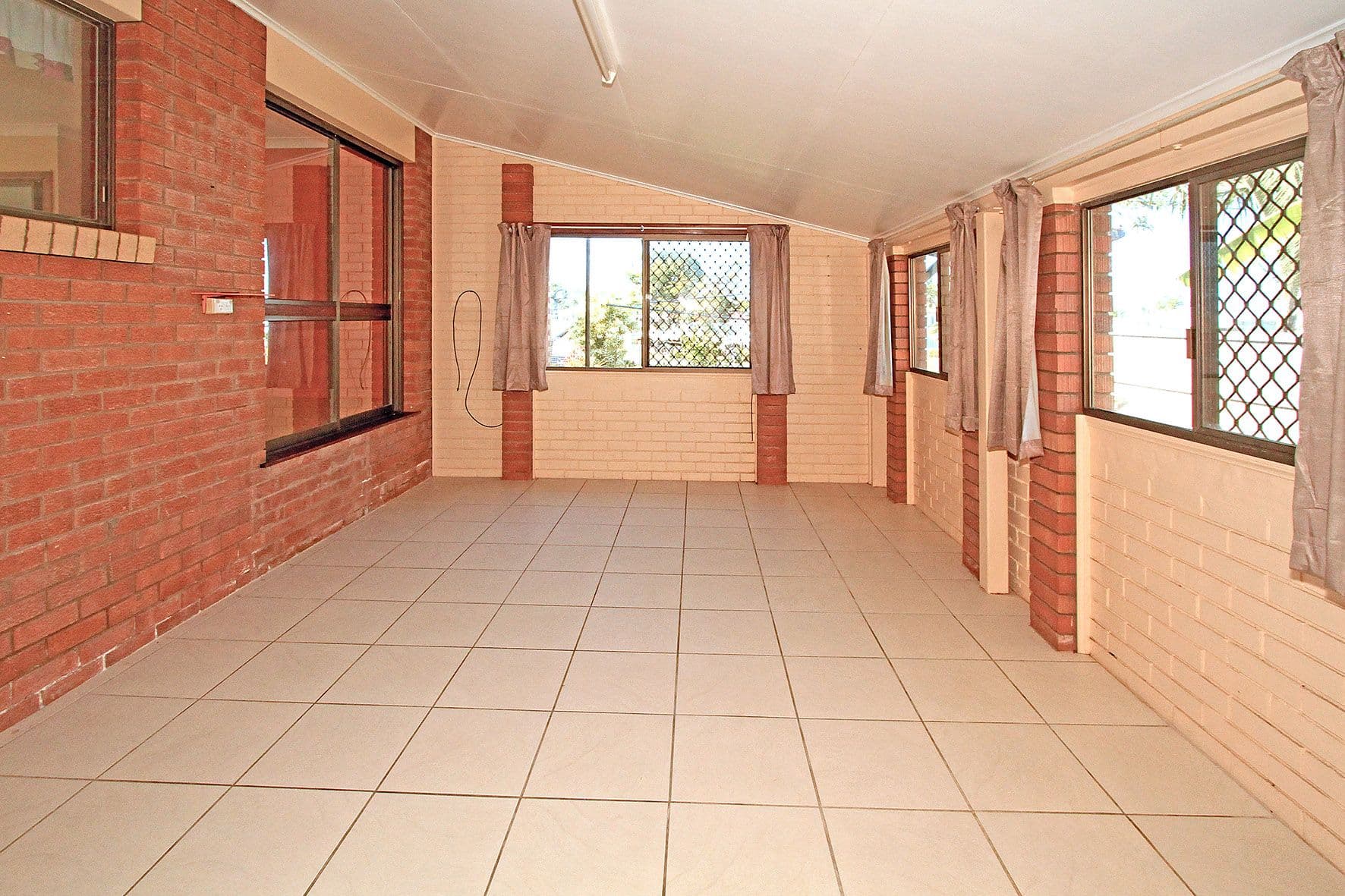 22 Adelaide Park Road, Yeppoon QLD 4703, Yeppoon - Thumbnail 8