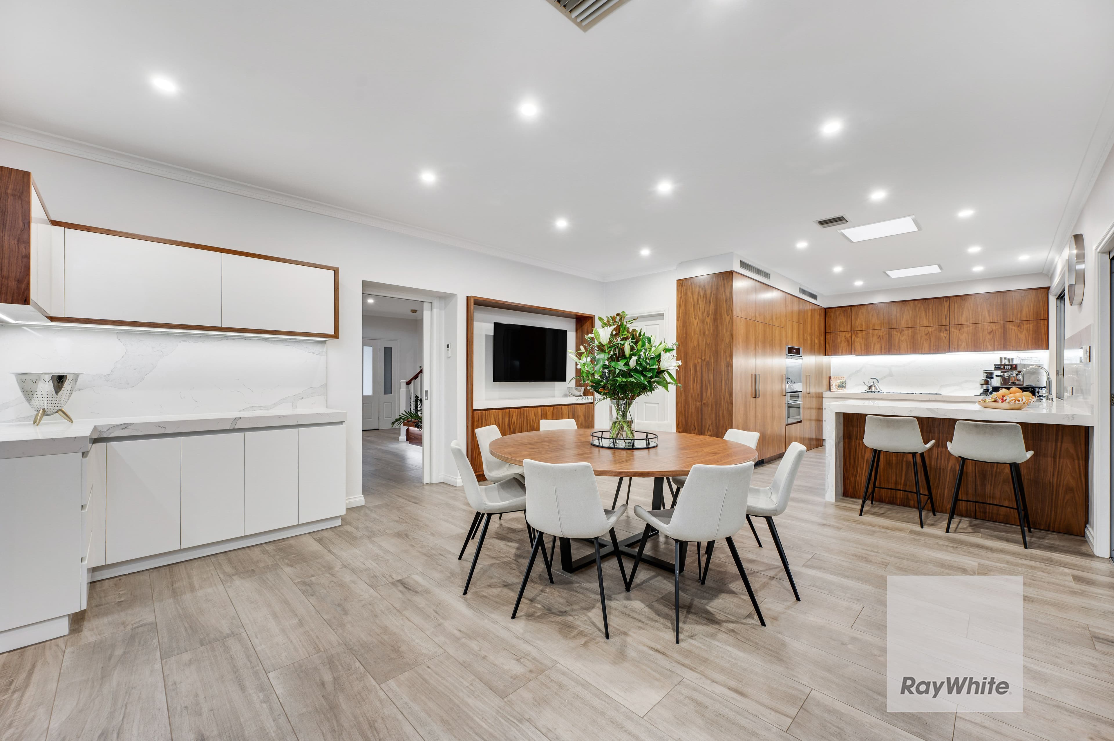 27 Macmillan Avenue, Greenvale VIC 3059, Greenvale - Thumbnail 6
