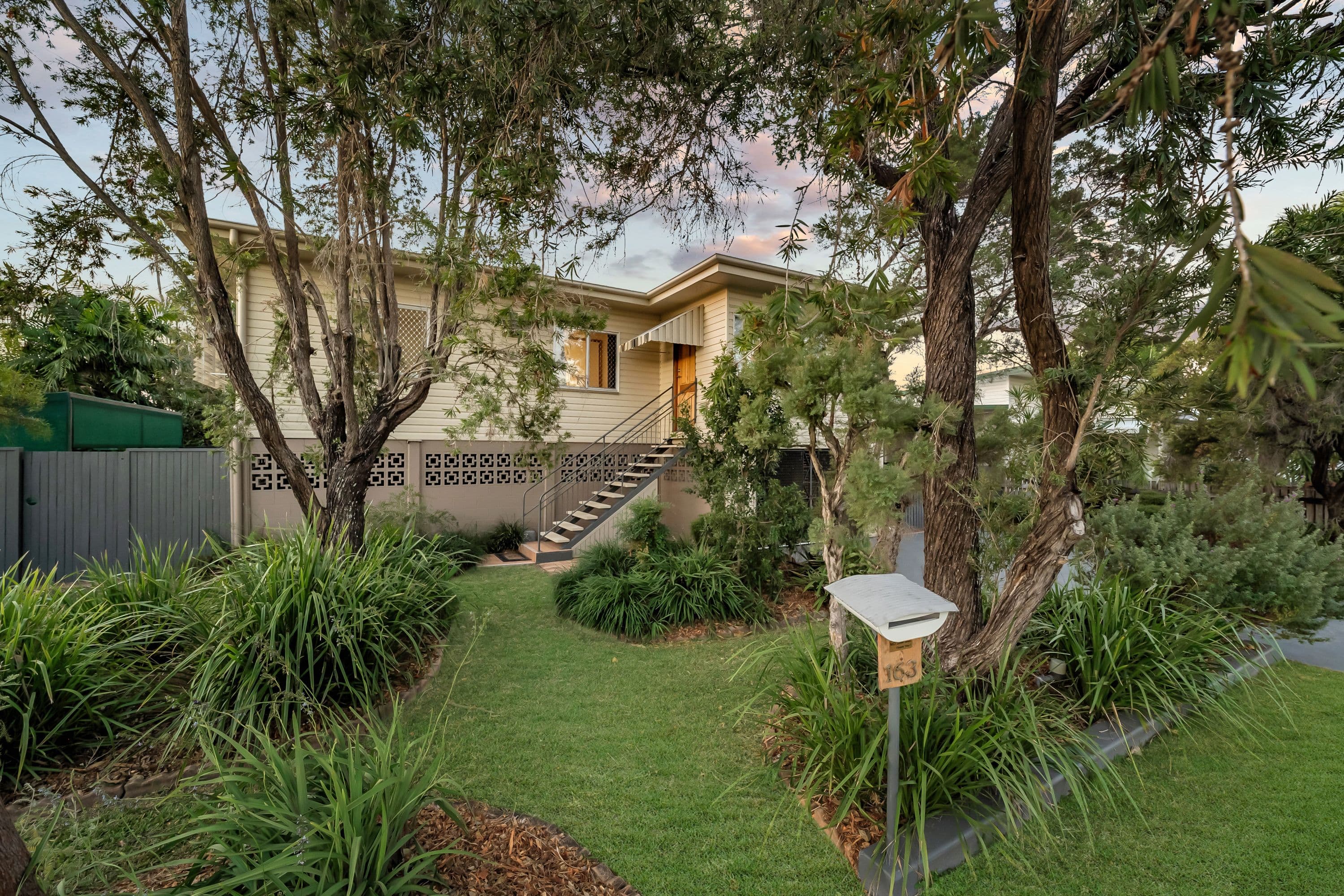 163 Palmerston Street, Currajong QLD 4812, Currajong - Thumbnail 2
