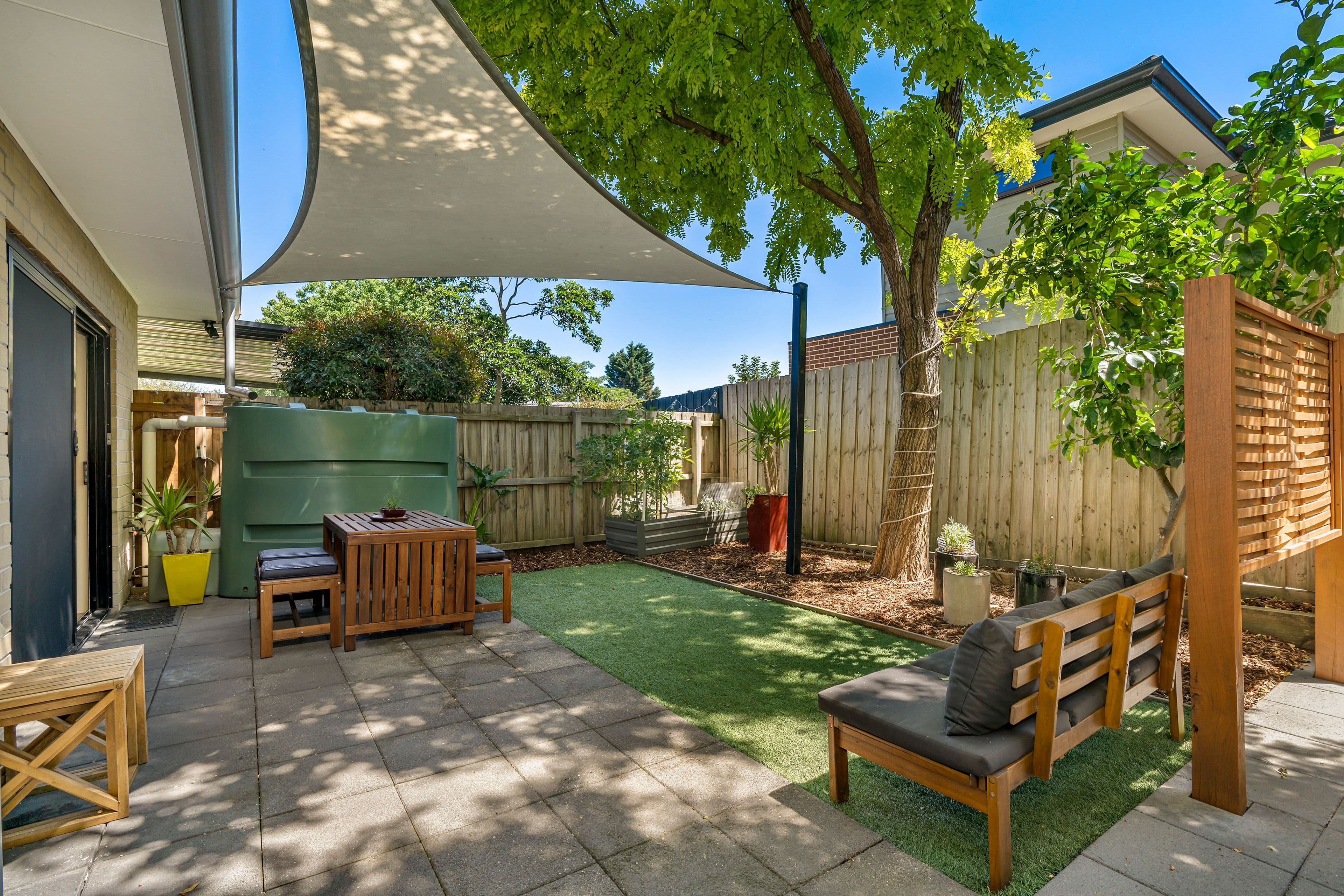 9-11 Inverness Street, Clarinda VIC 3169, Clarinda - Thumbnail 2