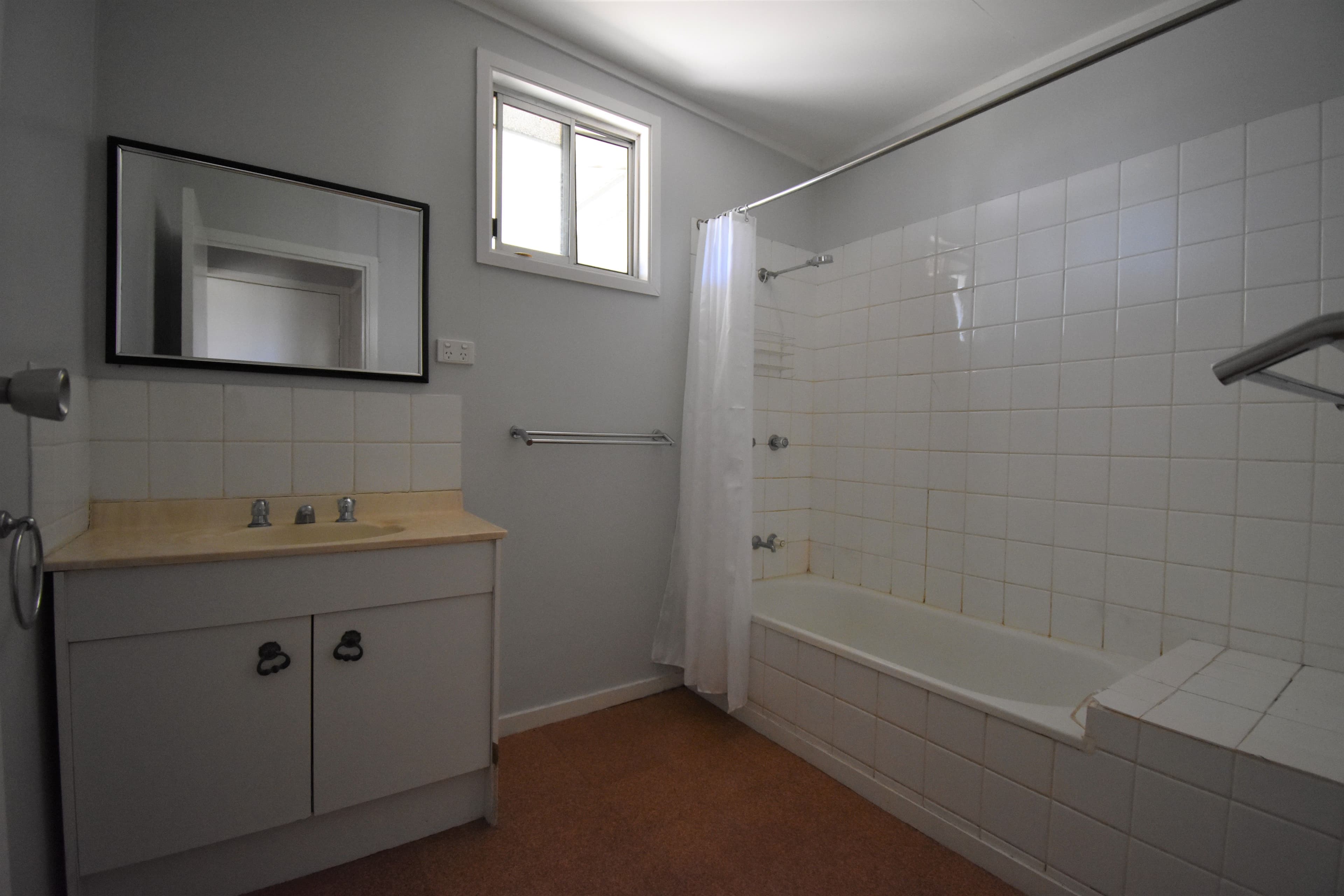 108 Crane Street, Longreach QLD 4730, Longreach - Thumbnail 5