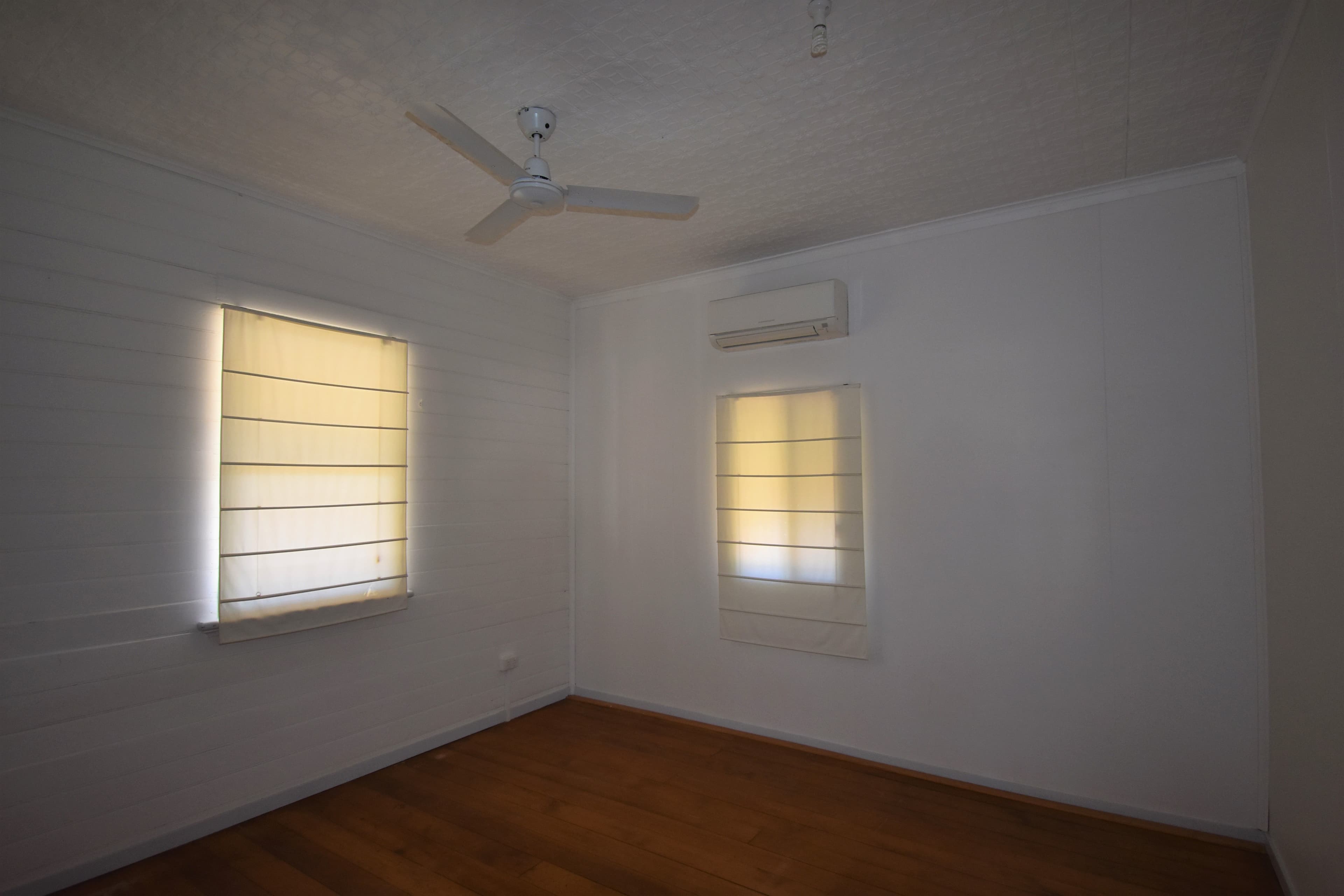 108 Crane Street, Longreach QLD 4730, Longreach - Thumbnail 7