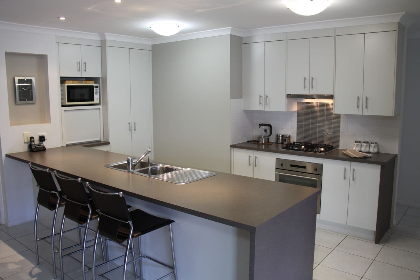 7 Jeana Close, BOYNE ISLAND QLD 4680, Boyne Island - Thumbnail 4