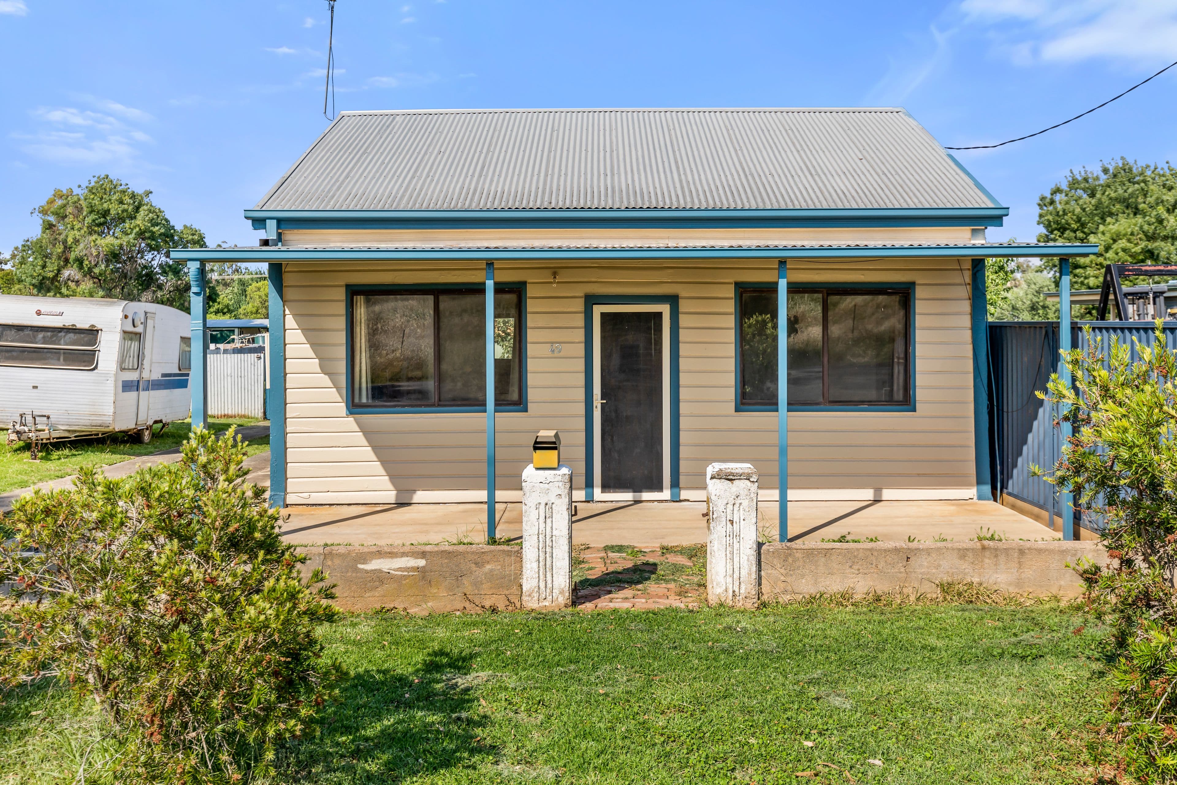 49 Junction Street, Junee NSW 2663, Junee - Image 1