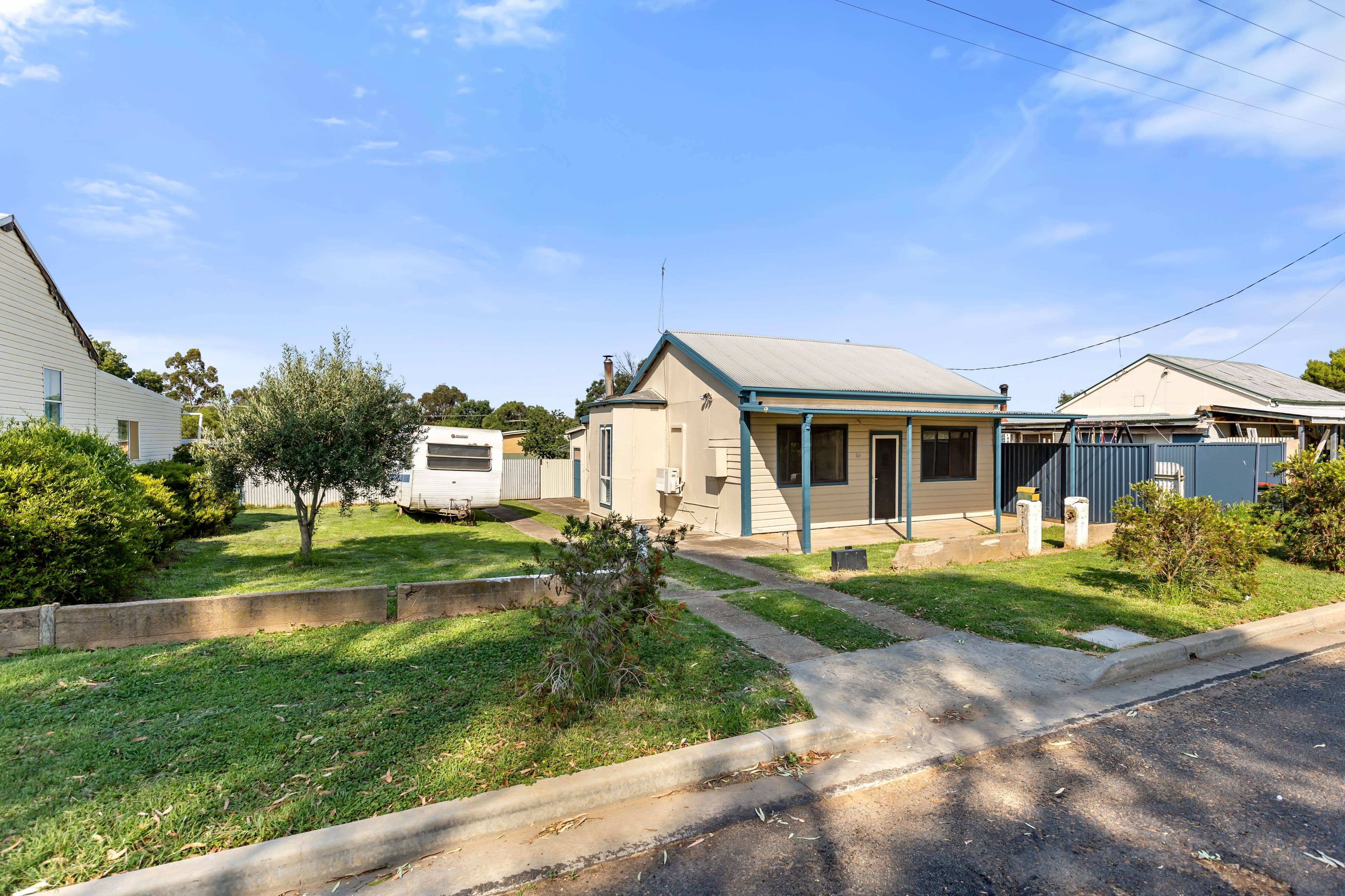 49 Junction Street, Junee NSW 2663, Junee - Thumbnail 2