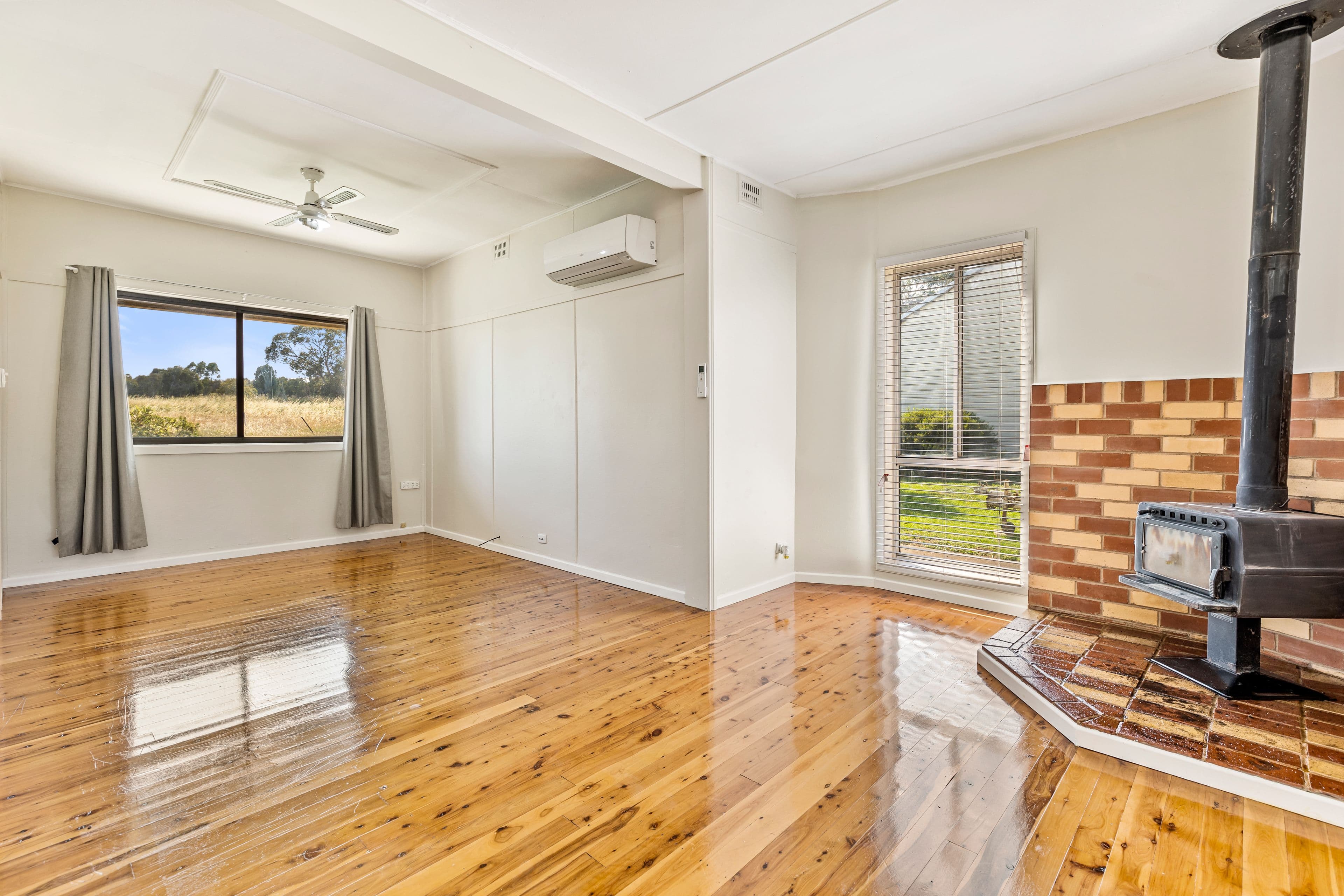 49 Junction Street, Junee NSW 2663, Junee - Thumbnail 4