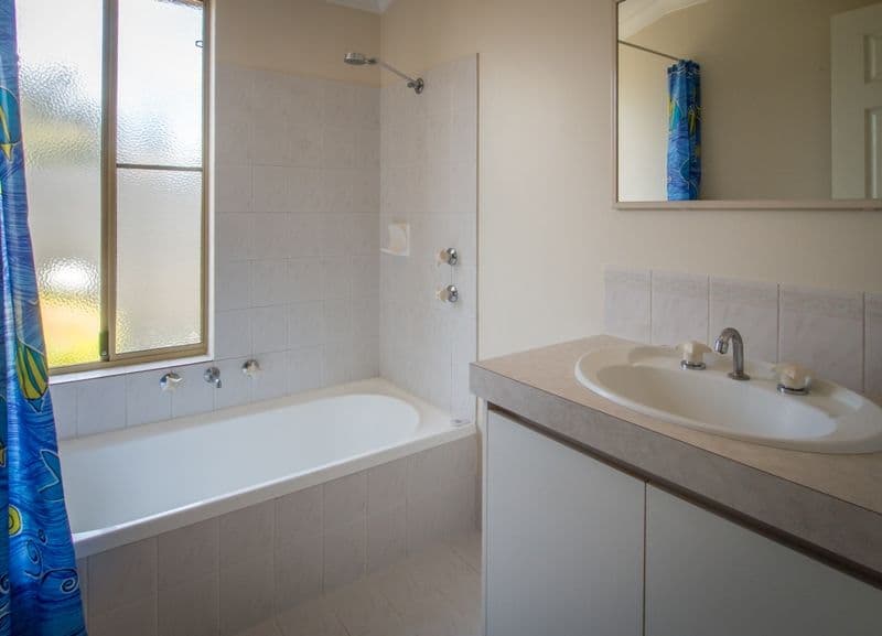 8 Oriole Way, Thornlie WA 6108, Thornlie - Thumbnail 8