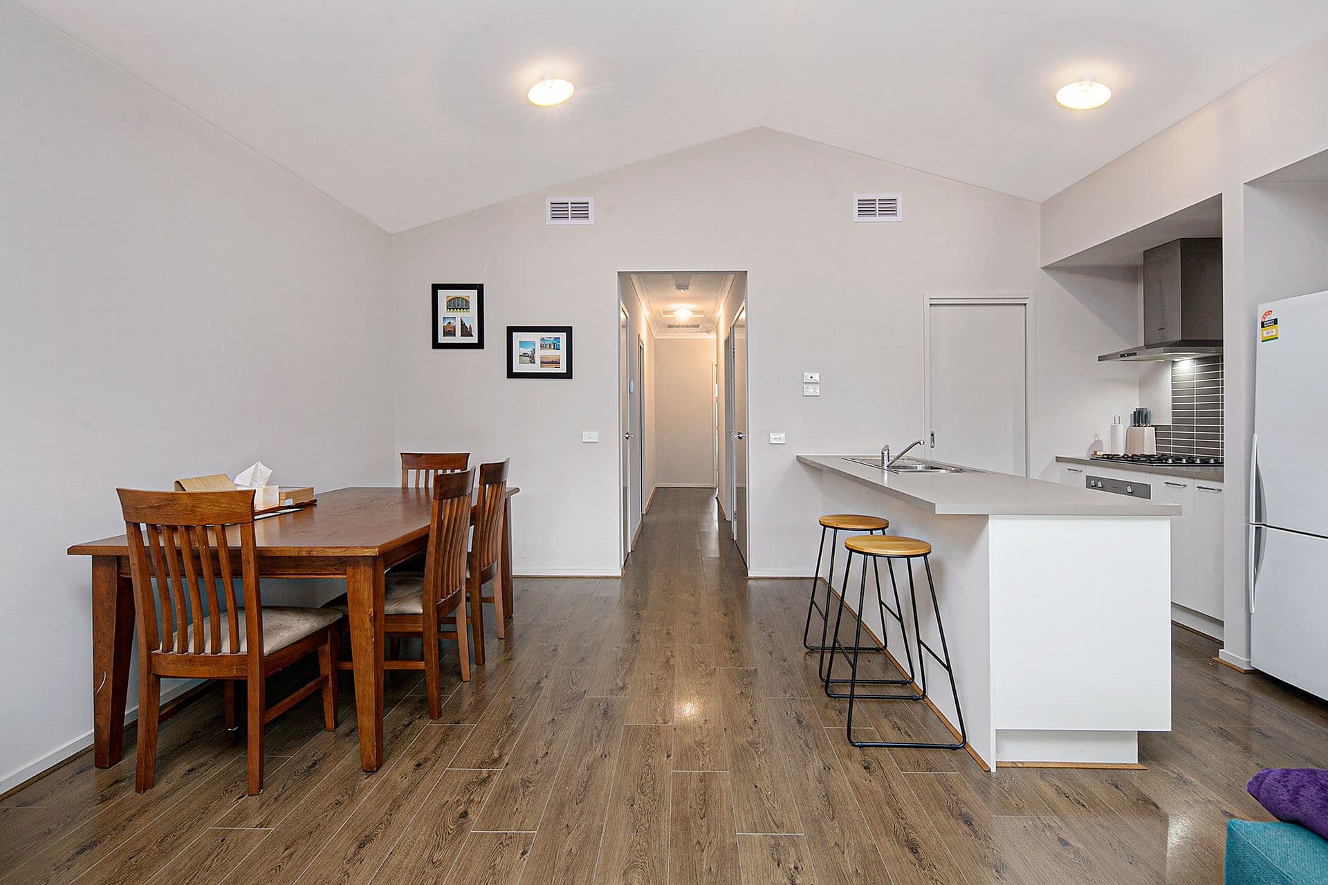 21 Timble Way, Clyde North VIC 3978, Clyde North - Thumbnail 2