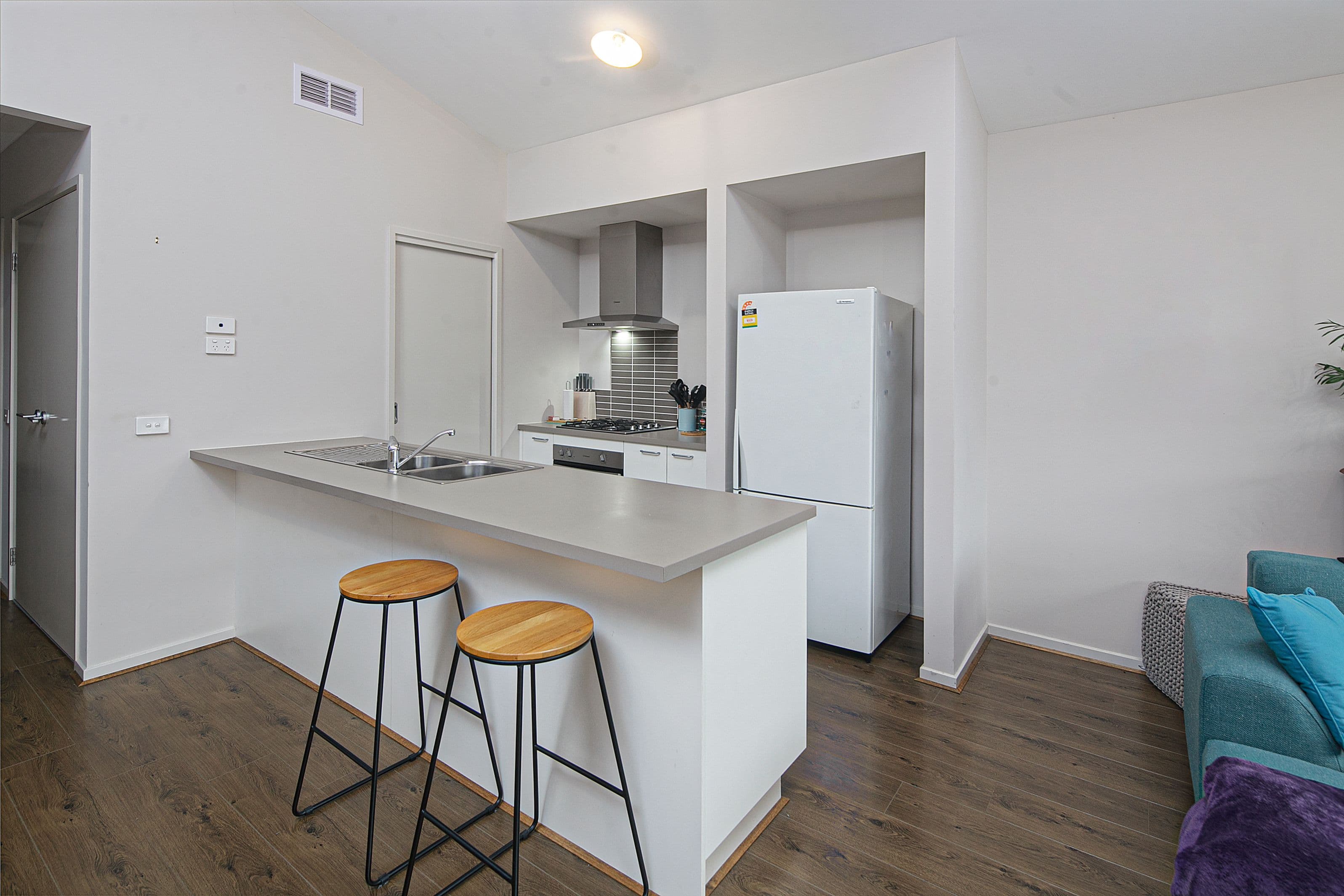 21 Timble Way, Clyde North VIC 3978, Clyde North - Thumbnail 3