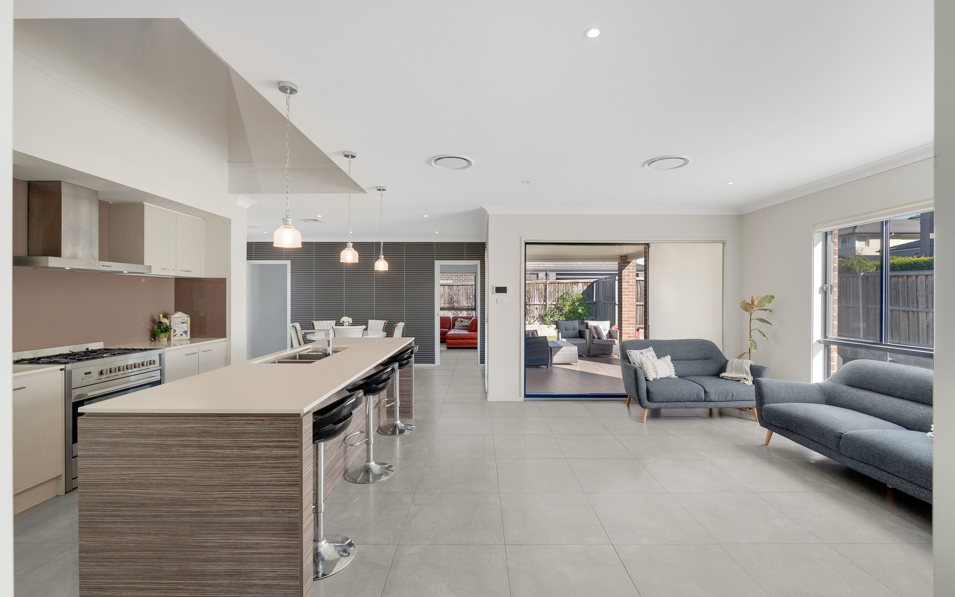 100 Atlantic Boulevarde, Glenfield NSW 2167, Glenfield - Thumbnail 3