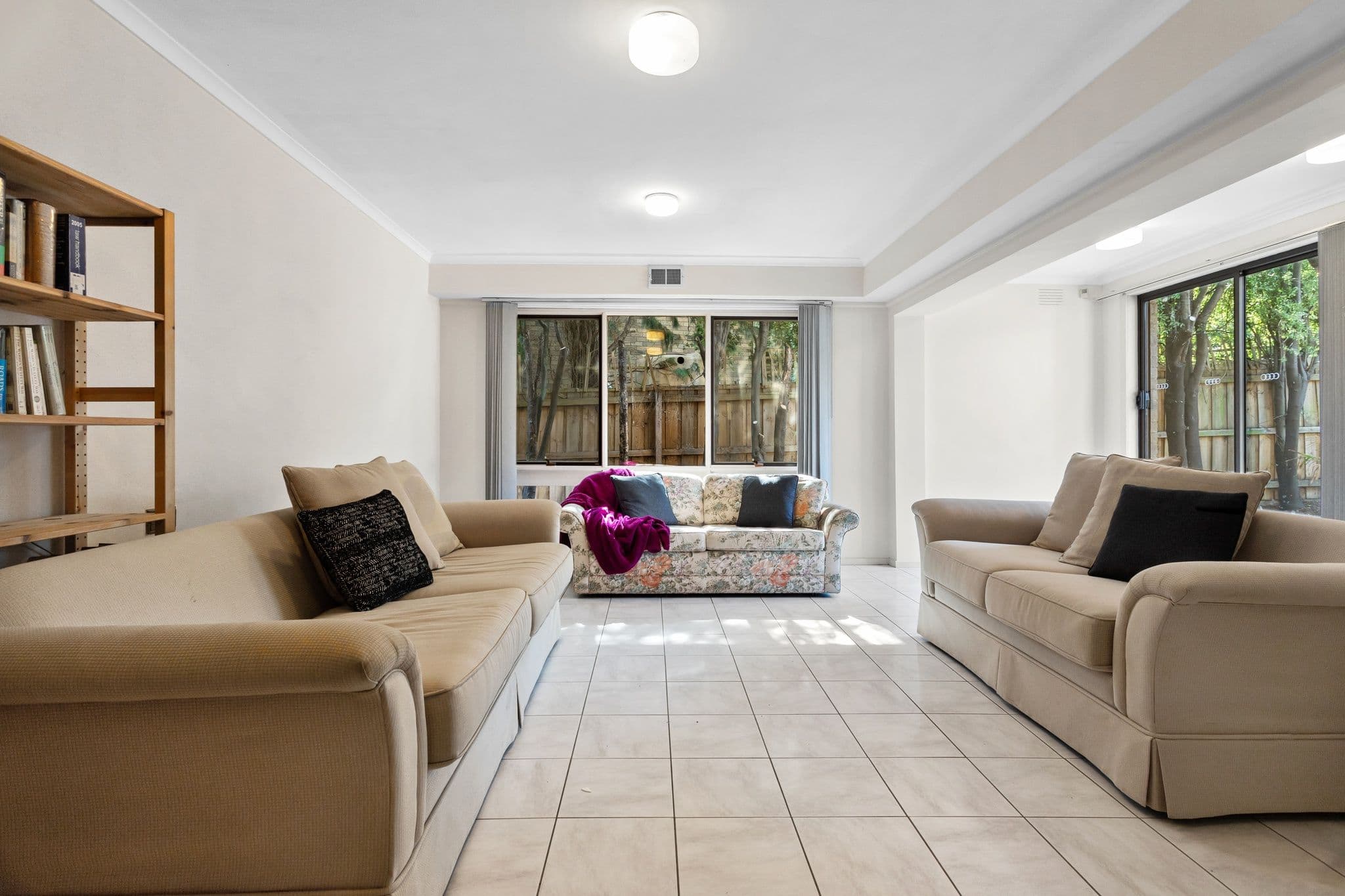 6 Michelle Place, Wheelers Hill VIC 3150, Wheelers Hill - Thumbnail 4