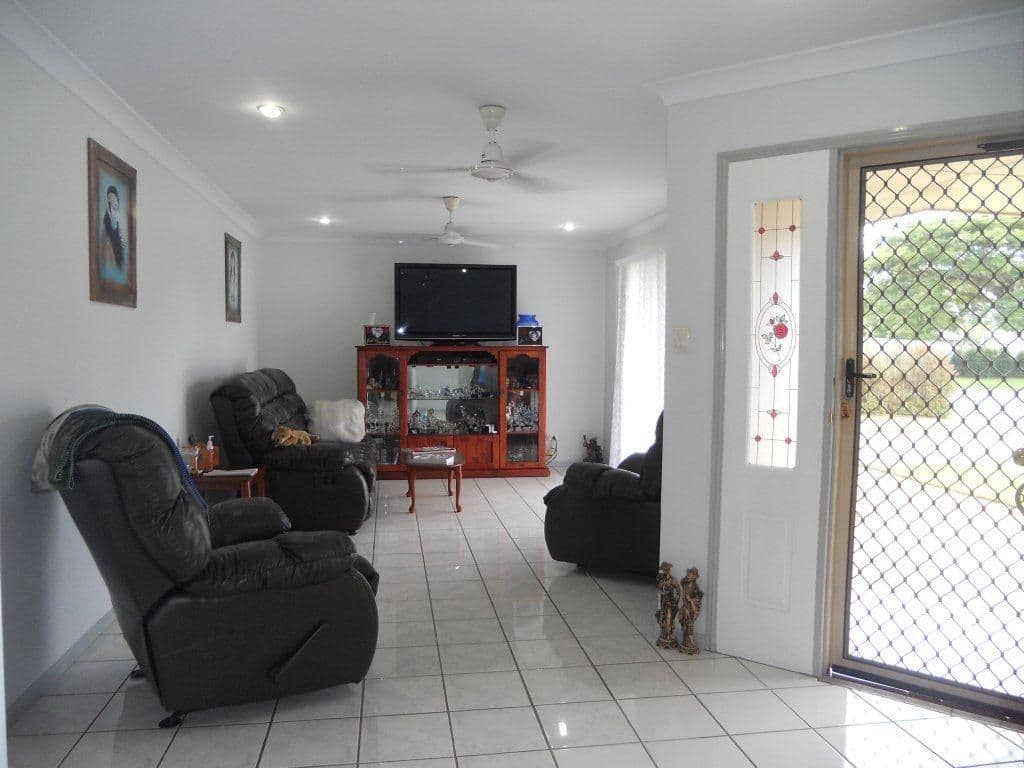 8 Dolphin Drive, BUCASIA QLD 4750, Bucasia - Thumbnail 4