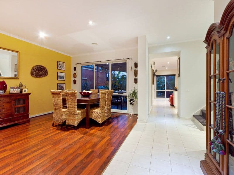 2 Oakmont Crescent, HEATHERTON VIC 3202, Heatherton - Thumbnail 3