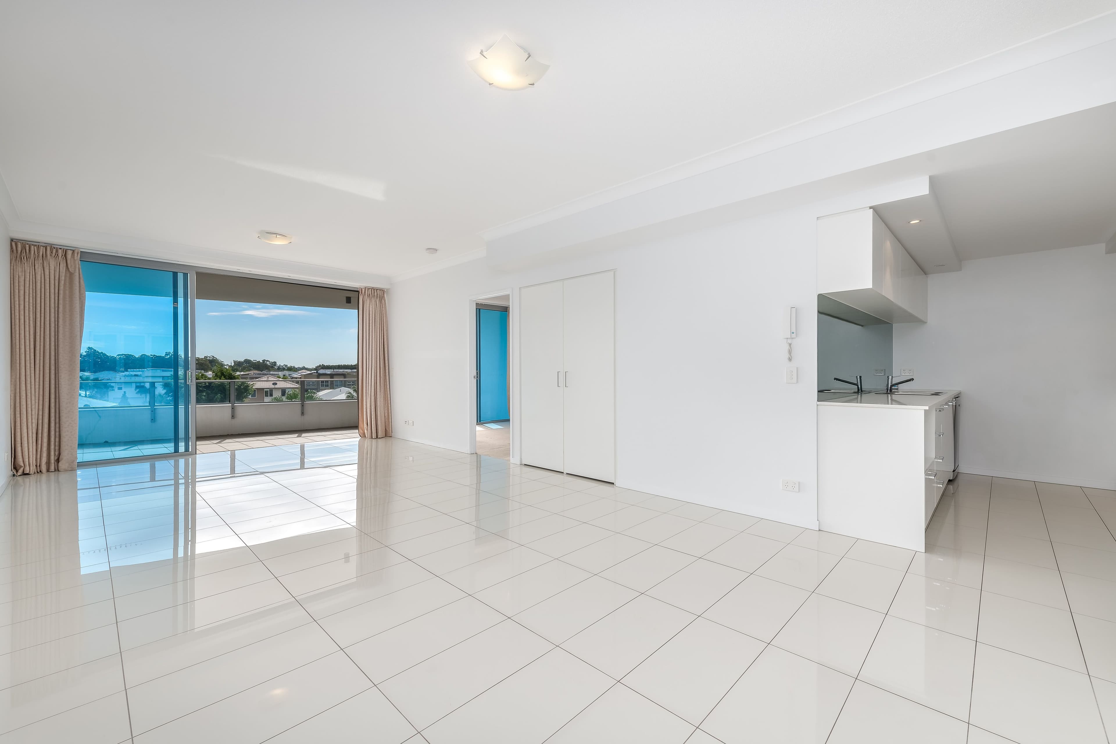 41 Harbour Town Drive, Biggera Waters QLD 4216, Biggera Waters - Thumbnail 3
