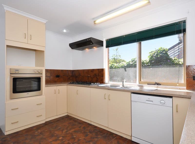 166 Black Road, Flagstaff Hill SA 5159, Flagstaff Hill - Thumbnail 3