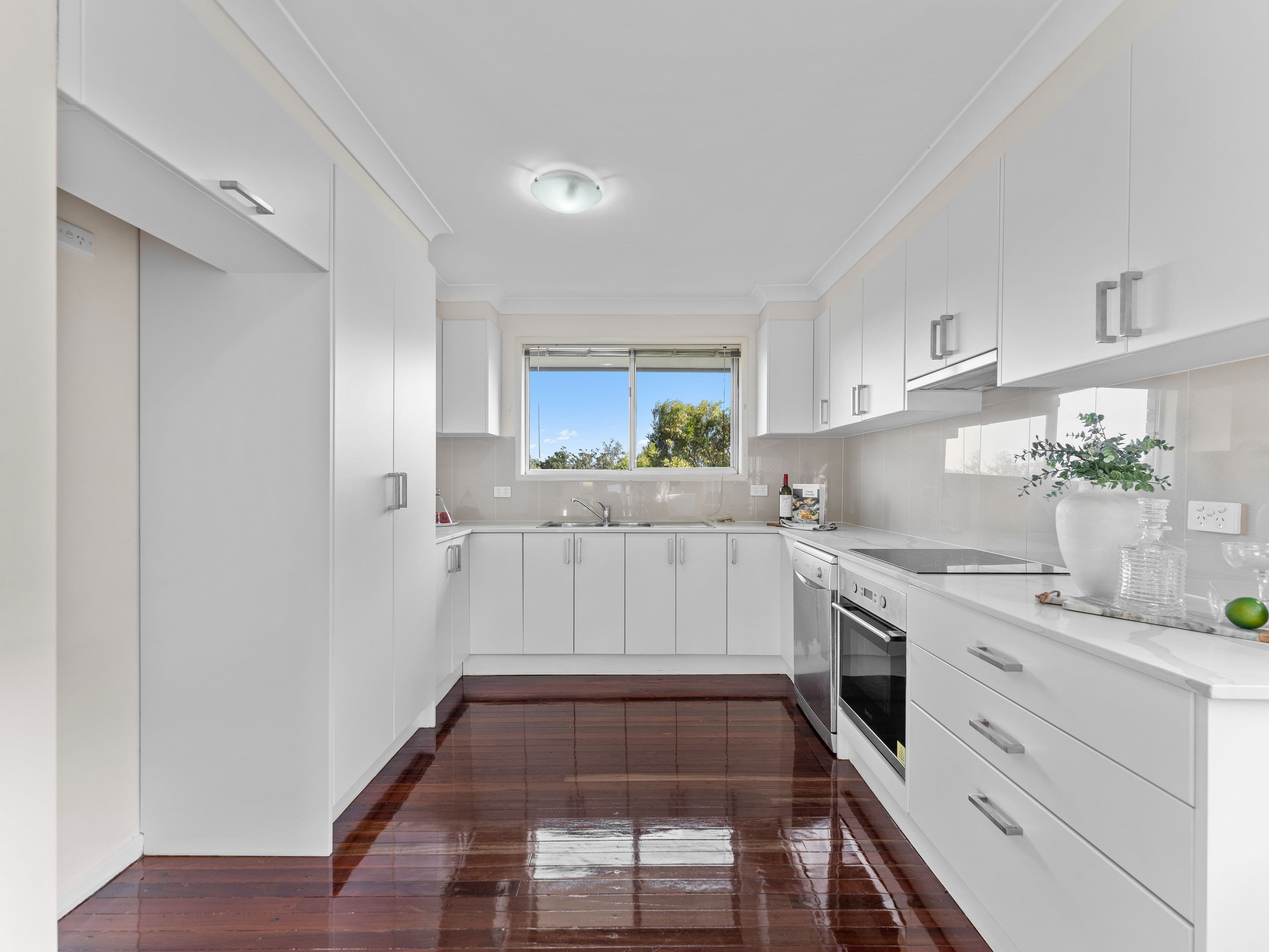 14 Hagman Street, Stafford Heights QLD 4053, Stafford Heights - Thumbnail 4