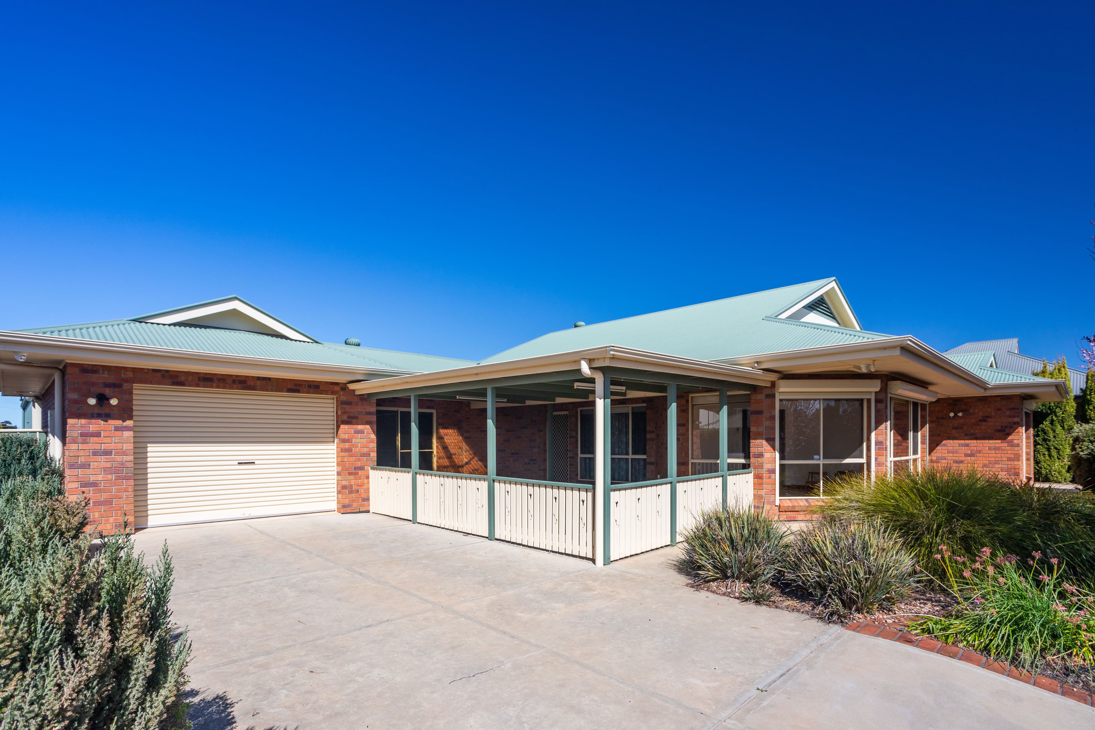 17 Nalara Avenue, Loxton SA 5333, Loxton - Image 1