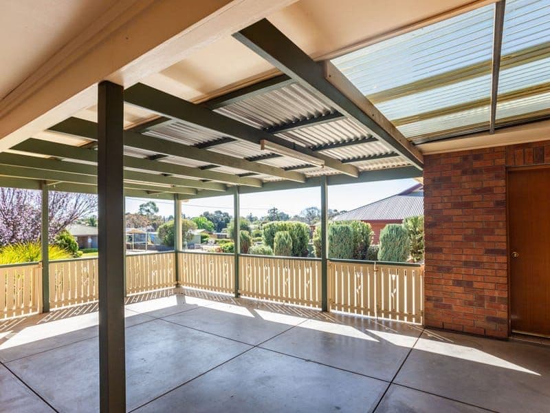 17 Nalara Avenue, Loxton SA 5333, Loxton - Thumbnail 3