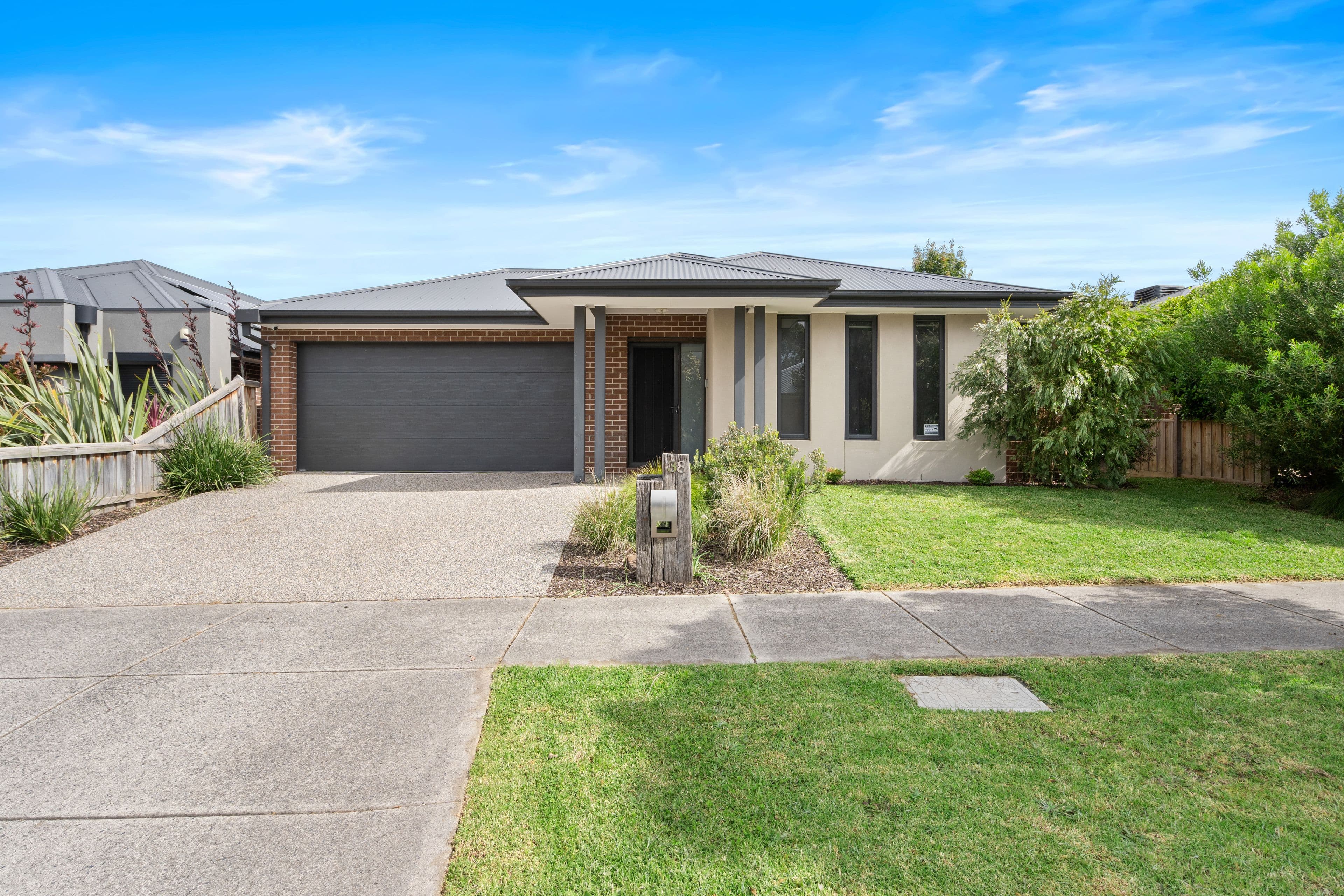 38 Gyrfalcon Way, Doreen VIC 3754, Doreen - Thumbnail 2