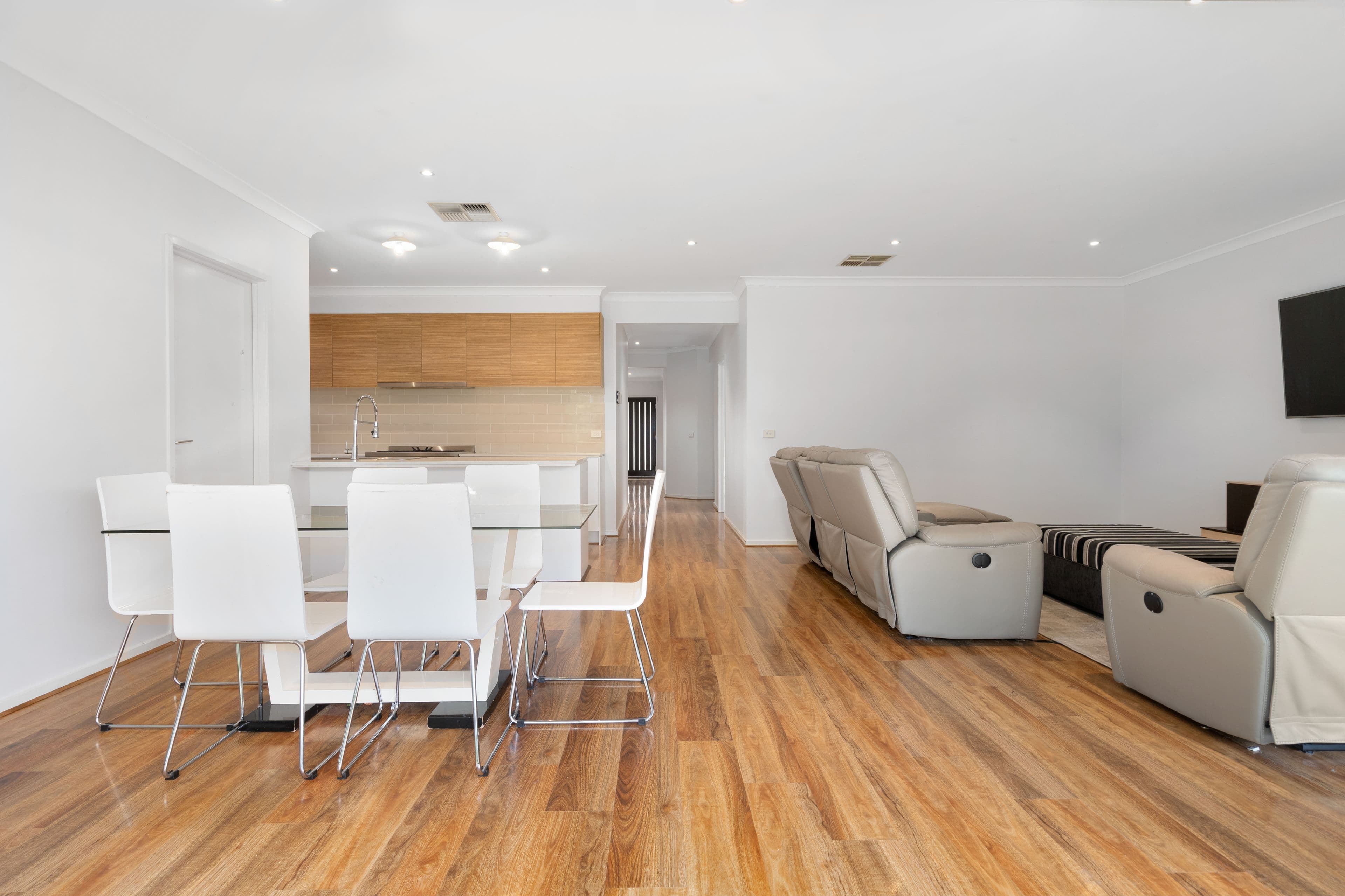 38 Gyrfalcon Way, Doreen VIC 3754, Doreen - Thumbnail 6