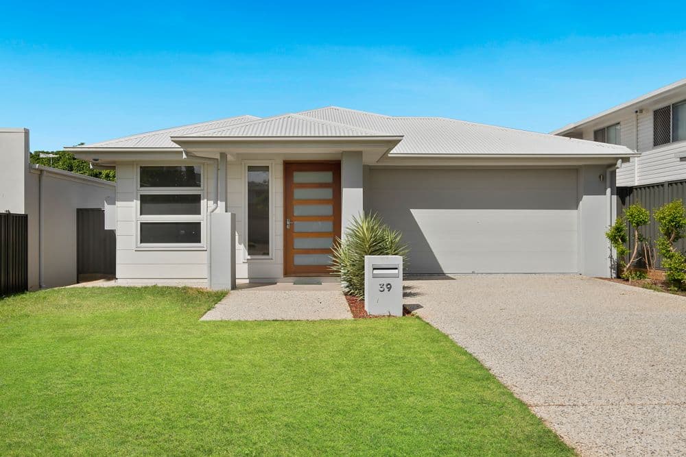 39 Albert Street, Ormiston QLD 4160, Ormiston - Image 1