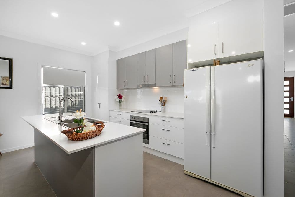39 Albert Street, Ormiston QLD 4160, Ormiston - Thumbnail 2