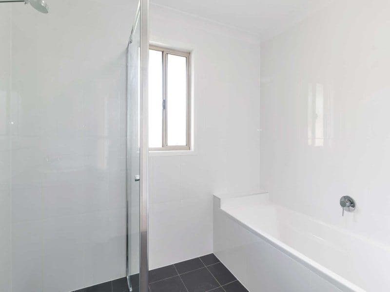 31 Middle Road, Hillcrest QLD 4118, Hillcrest - Thumbnail 5