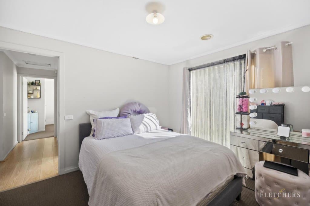 23 Aisbett Close, Lynbrook - Thumbnail 5