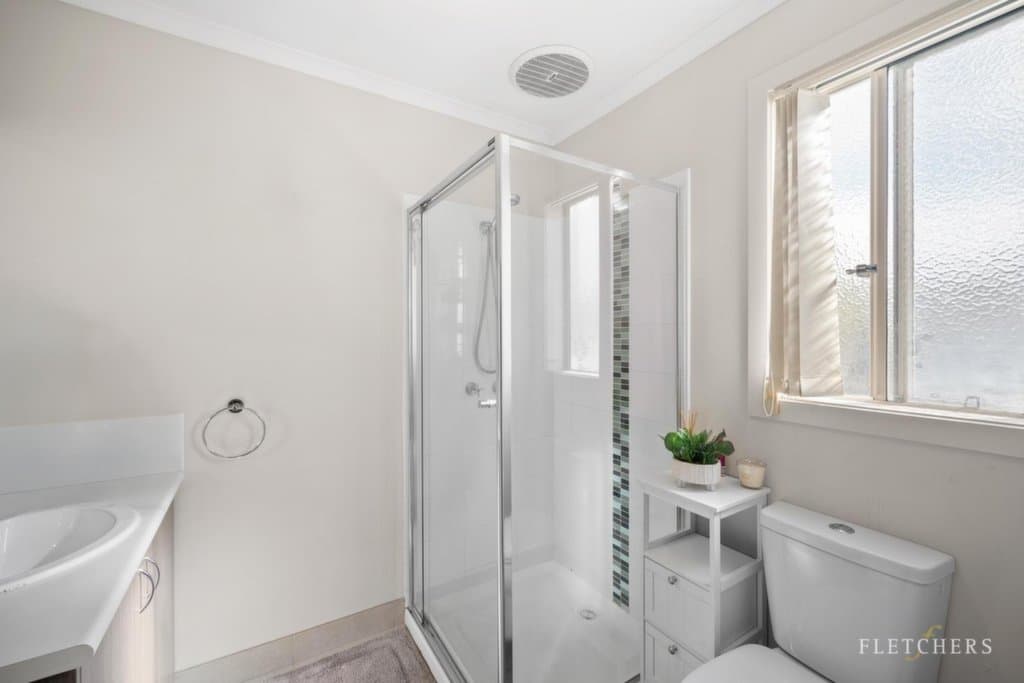 23 Aisbett Close, Lynbrook - Thumbnail 6