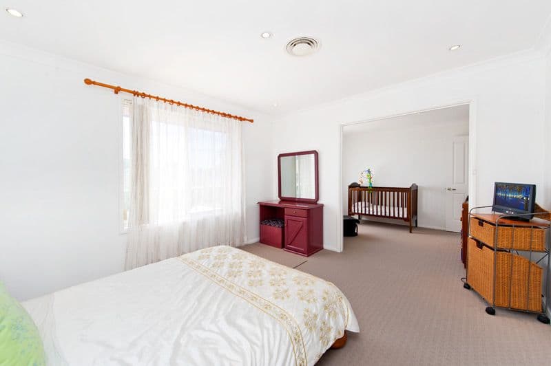 4 Hawkesbury Esplanade, SYLVANIA WATERS NSW 2224, Sylvania Waters - Thumbnail 8