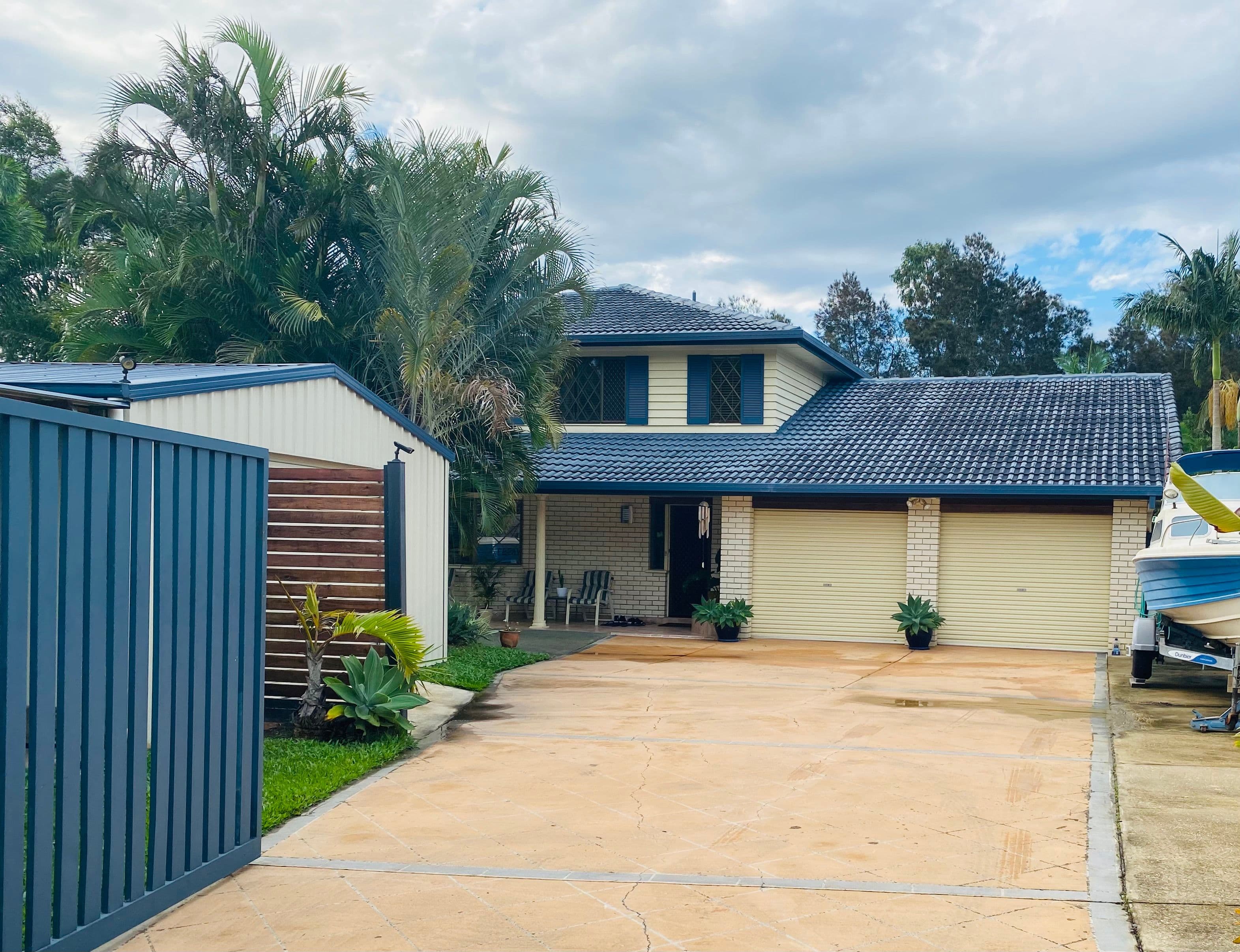 7 Whitian Drive, Carrara QLD 4211, Carrara - Thumbnail 2