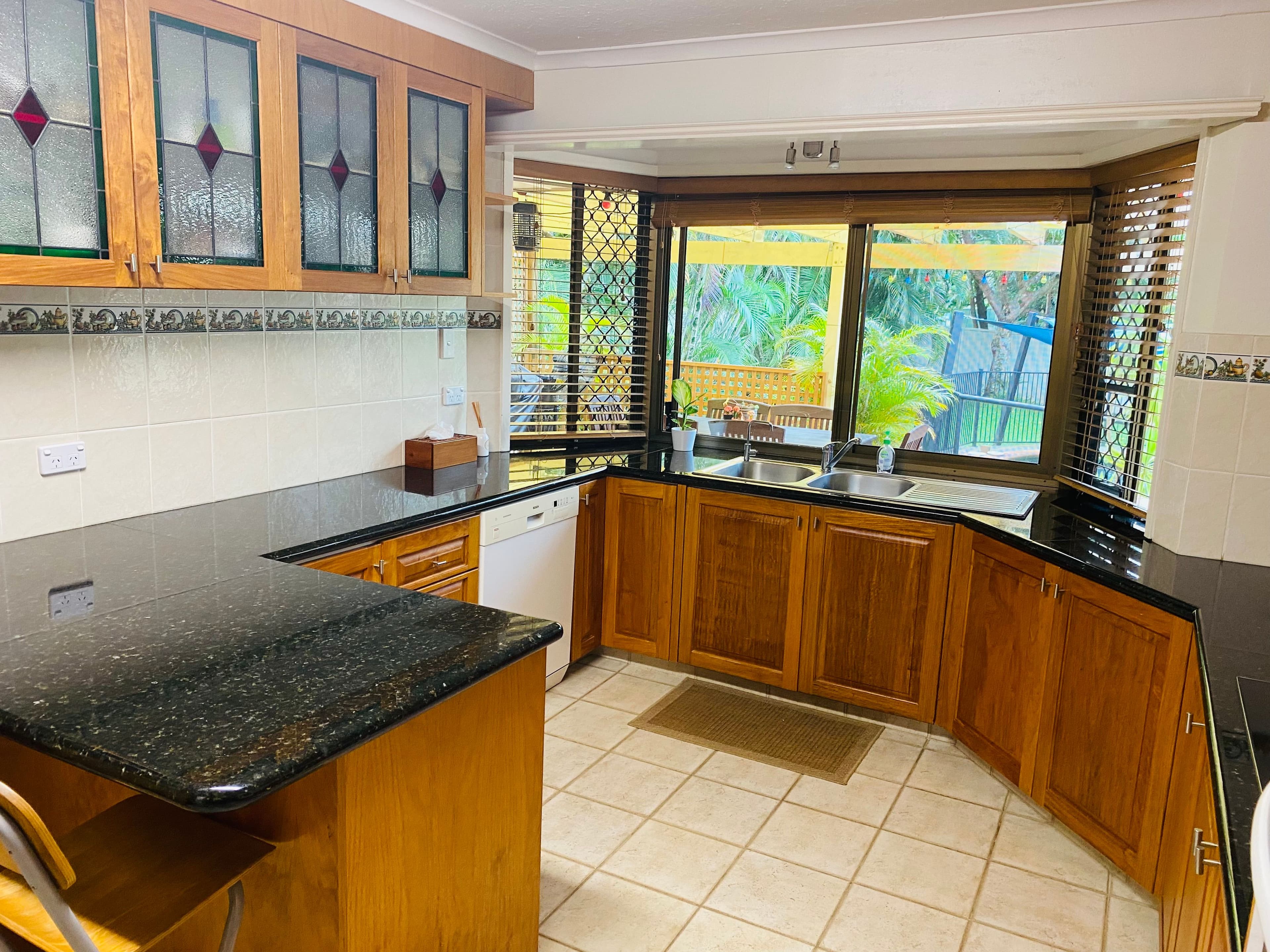 7 Whitian Drive, Carrara QLD 4211, Carrara - Thumbnail 4