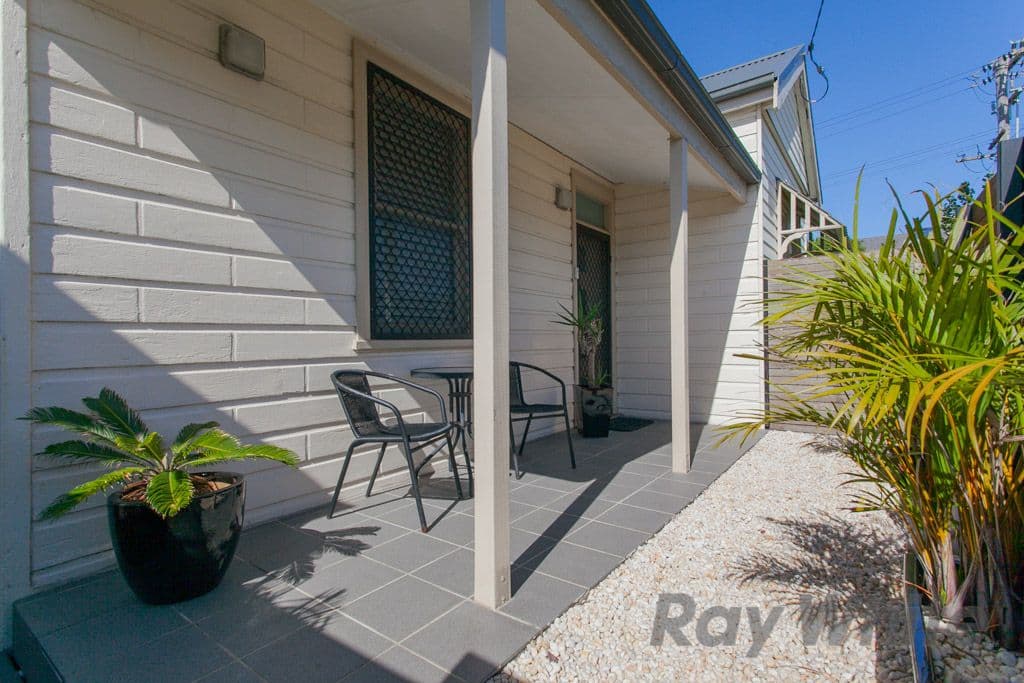 2 Gulliver Street, HAMILTON NSW 2303, Hamilton - Thumbnail 2