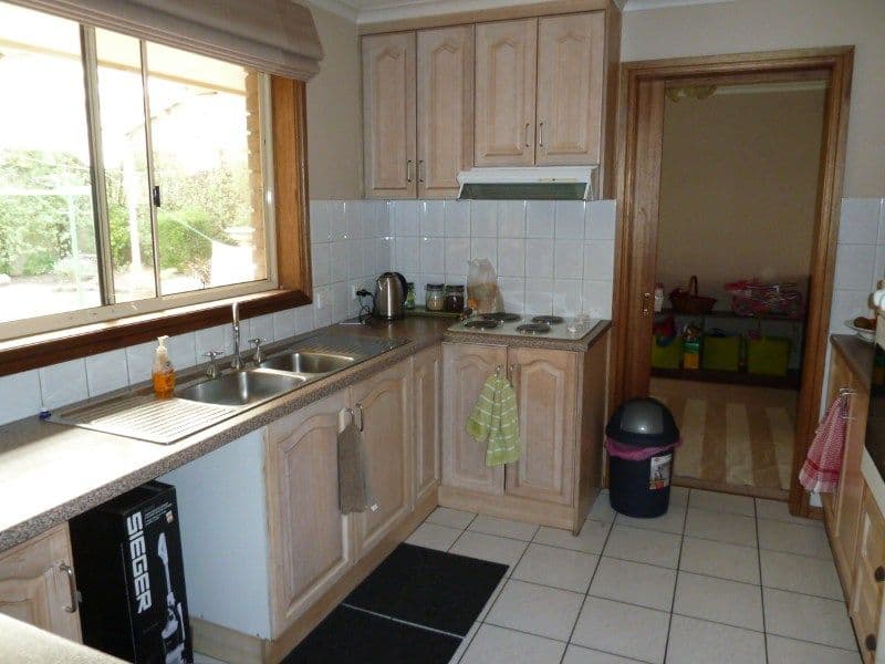 6 Glenferrie Close, MOUNT GAMBIER SA 5290, Mount Gambier - Thumbnail 2