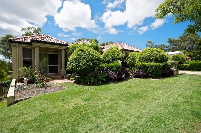 24 Jarvis Place, ARUNDEL QLD 4214, Arundel - Image 1