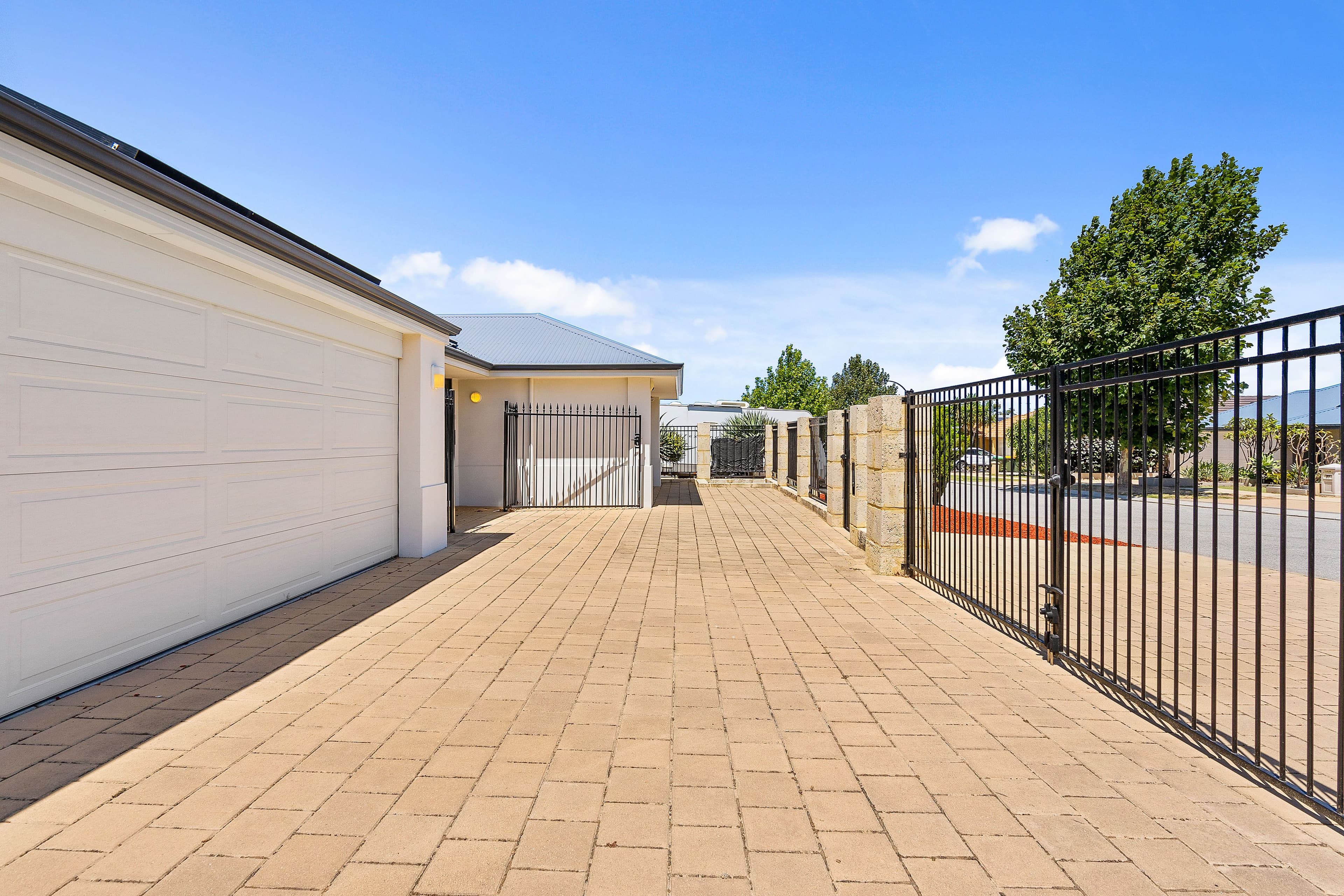 22 Grandoak Drive, Clarkson WA 6030, Clarkson - Thumbnail 6