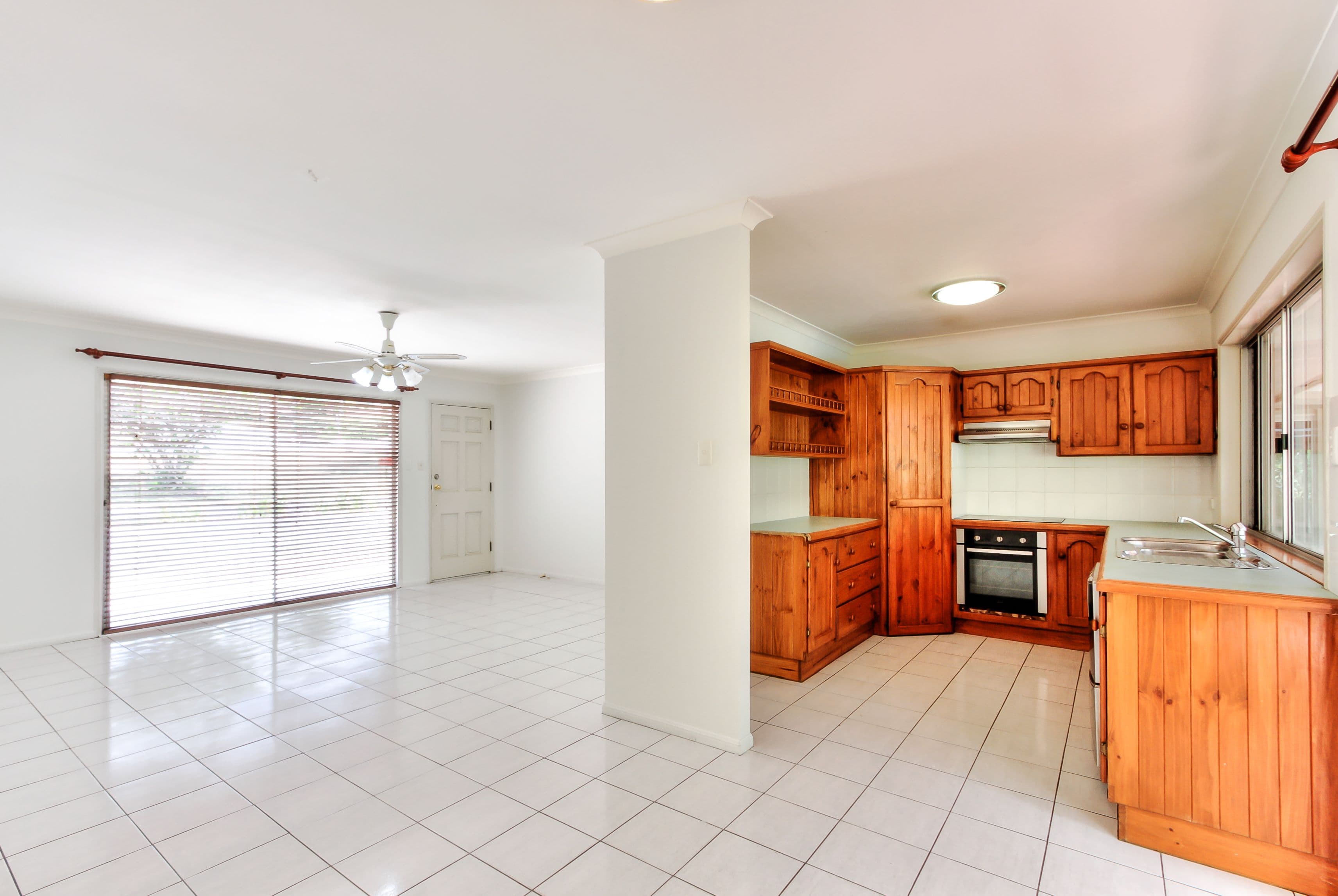 90 Dennis Road, Springwood QLD 4127, Springwood - Thumbnail 4