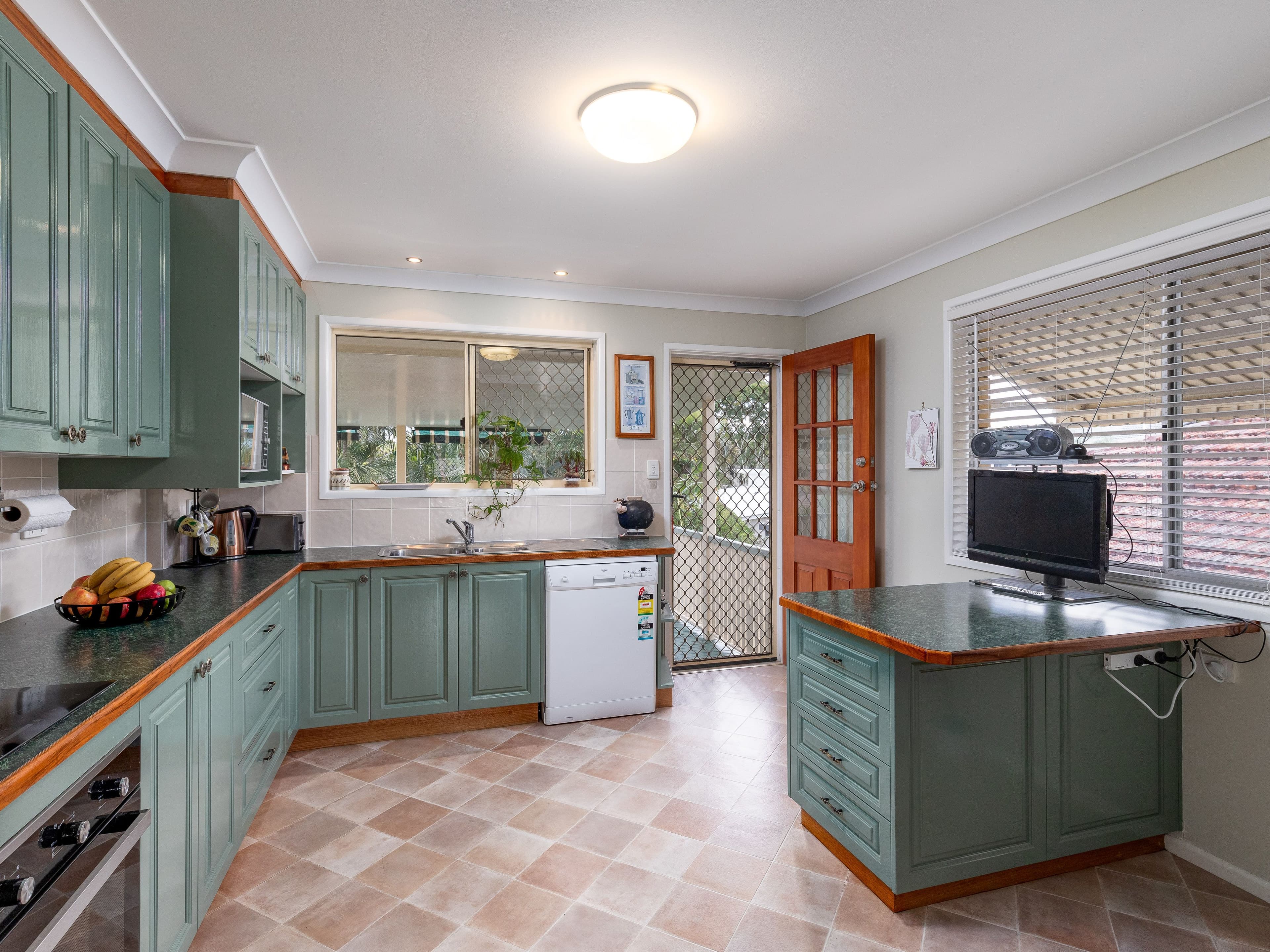 4 Valyn Place, Carseldine QLD 4034, Carseldine - Thumbnail 8
