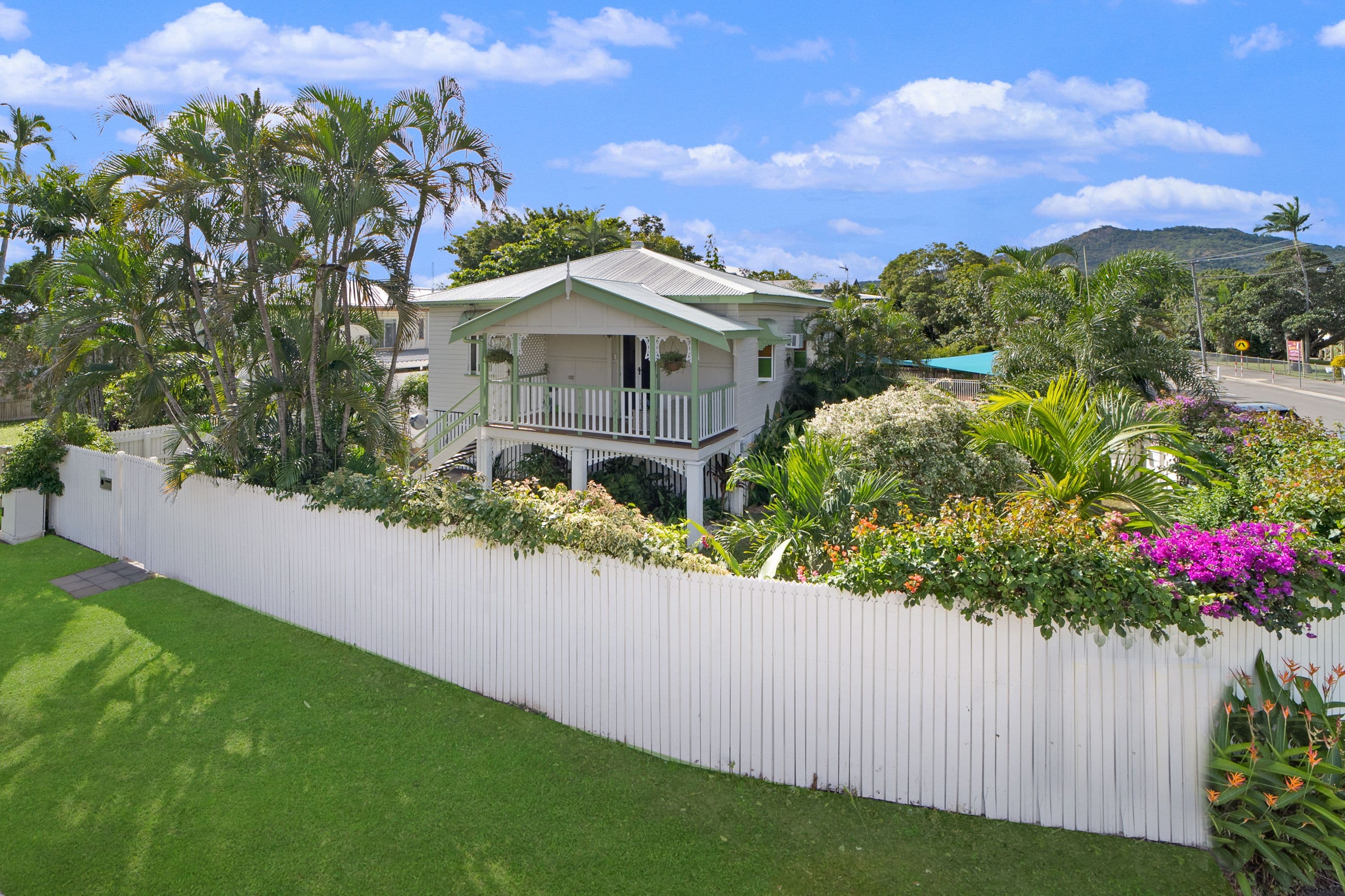 15 Surrey Street, Hyde Park QLD 4812, Hyde Park - Image 1