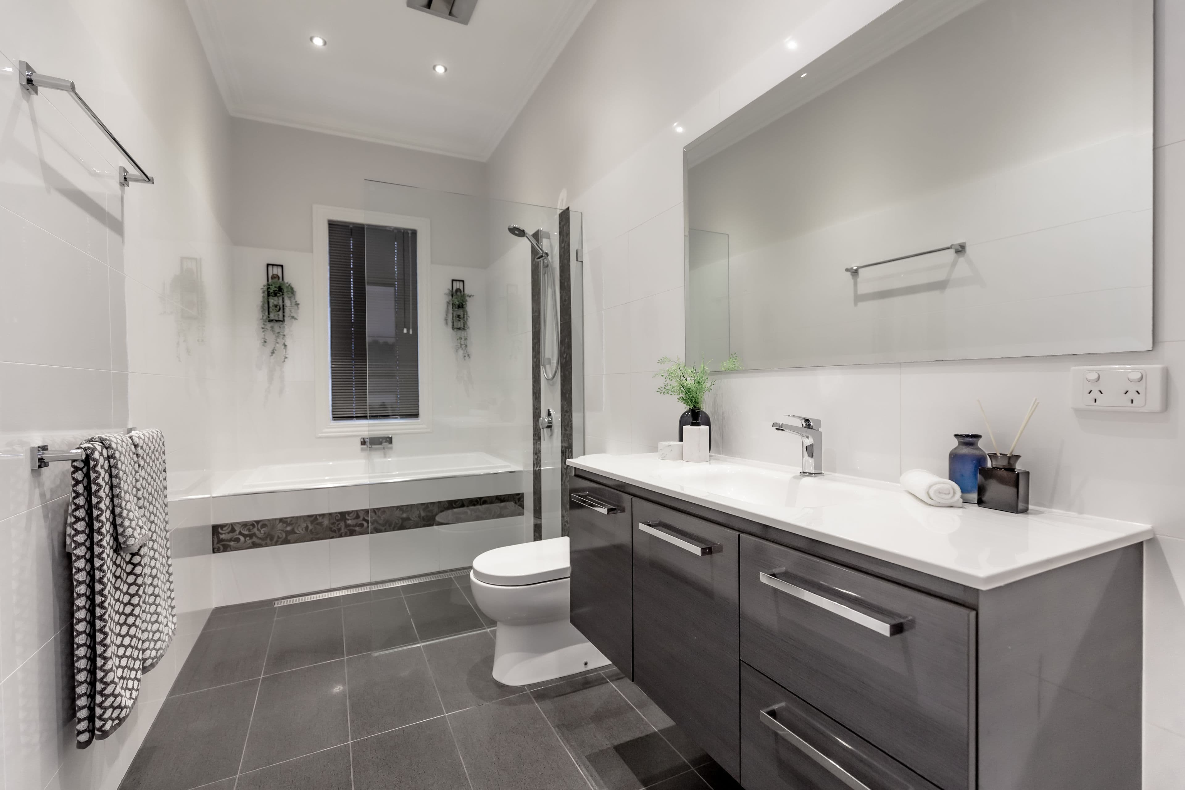 4 Richardson Street, Hughesdale VIC 3166, Hughesdale - Thumbnail 8