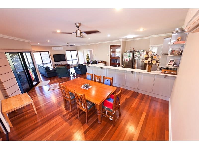 18 Retreat Avenue, NORMAN GARDENS QLD 4701, Norman Gardens - Thumbnail 3