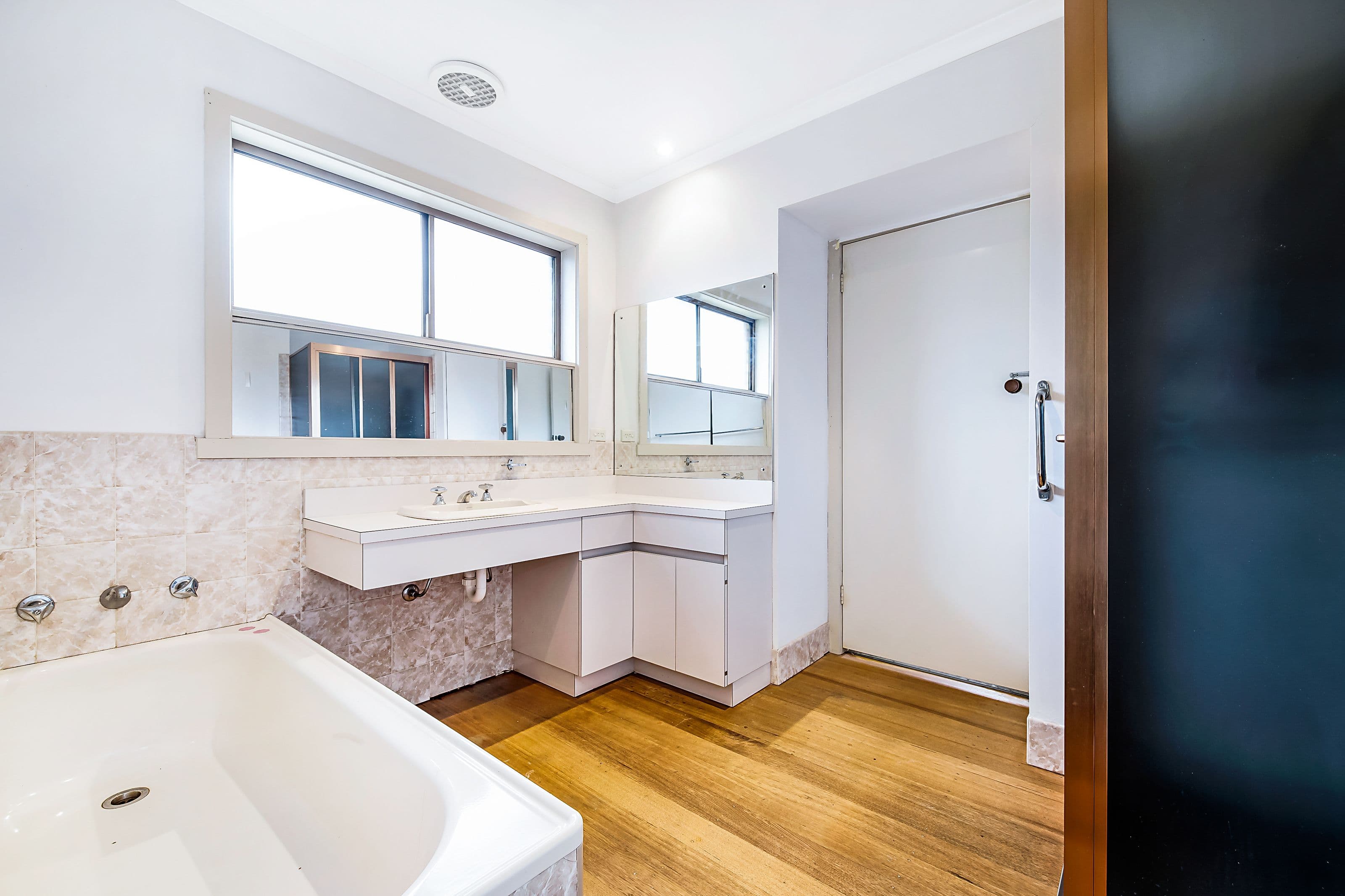 4 Kingloch Parade, Wantirna VIC 3152, Wantirna - Thumbnail 8