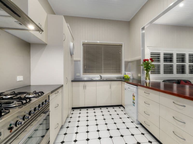 37 Parish Street, SPRING HILL QLD 4000, Spring Hill - Image 1